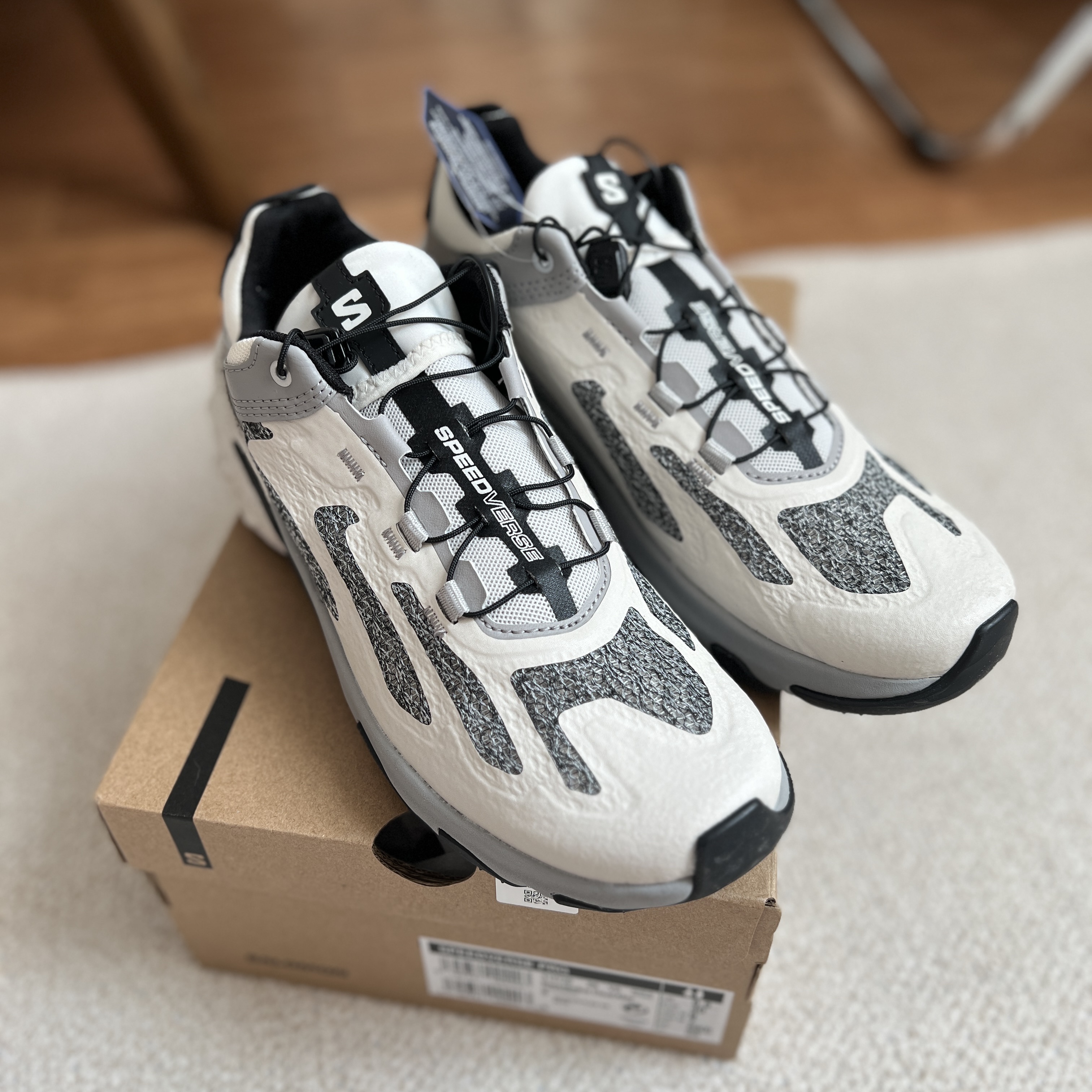 Salomon Speedverse PRG Black Nimbus Cloud Alloy 착용 스타일 - 3