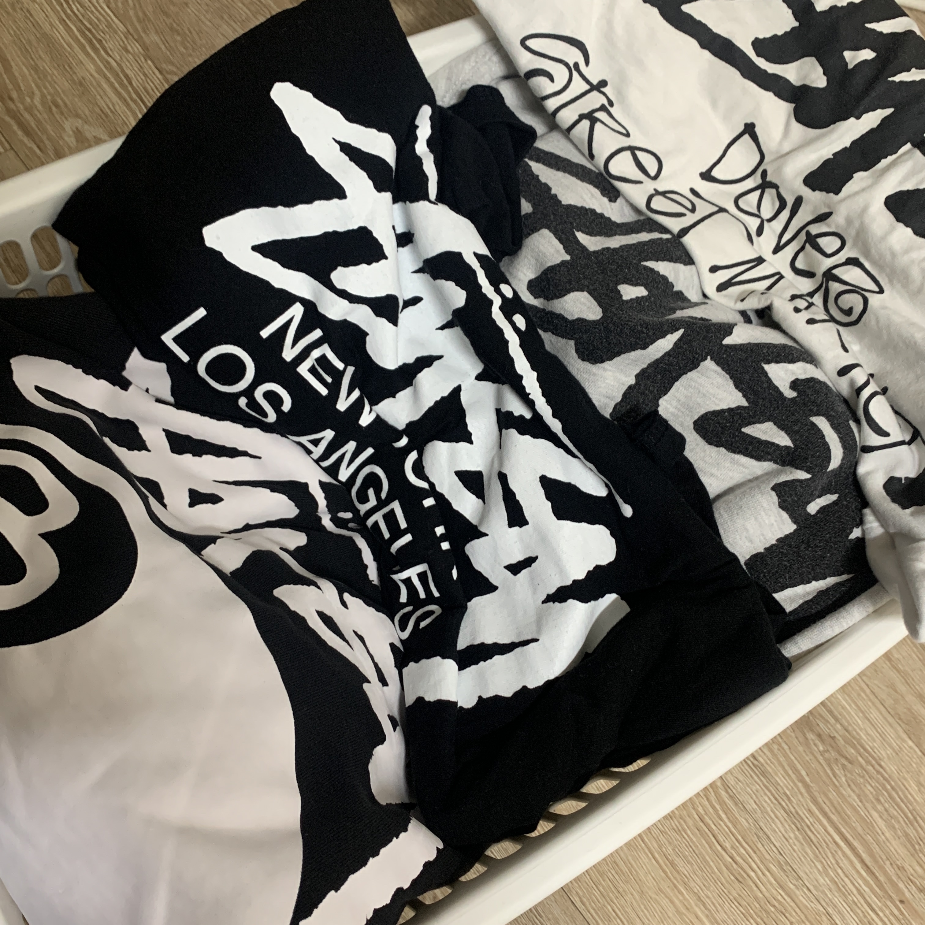 Stussy 8 Ball Hoodie Black - 21SS, Stussy World Tour T-Shirt Black 착용 스타일