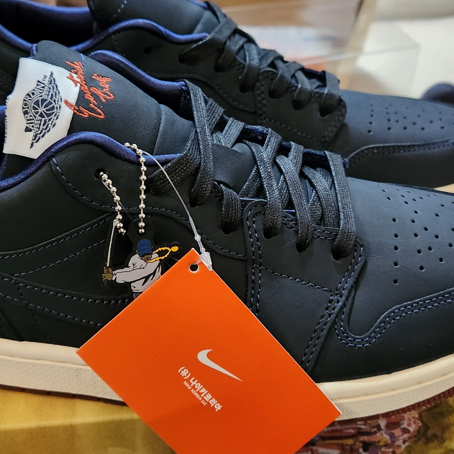 Jordan 1 x Eastside Golf Low Midnight Navy 착용 스타일 - 2