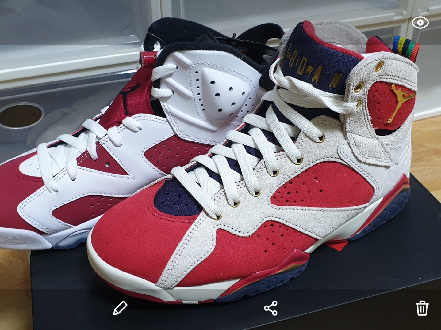 Jordan 6 Retro Carmine 2021, Jordan 7 x Trophy Room Retro SP True Red and Obsidian 착용 스타일 - 3