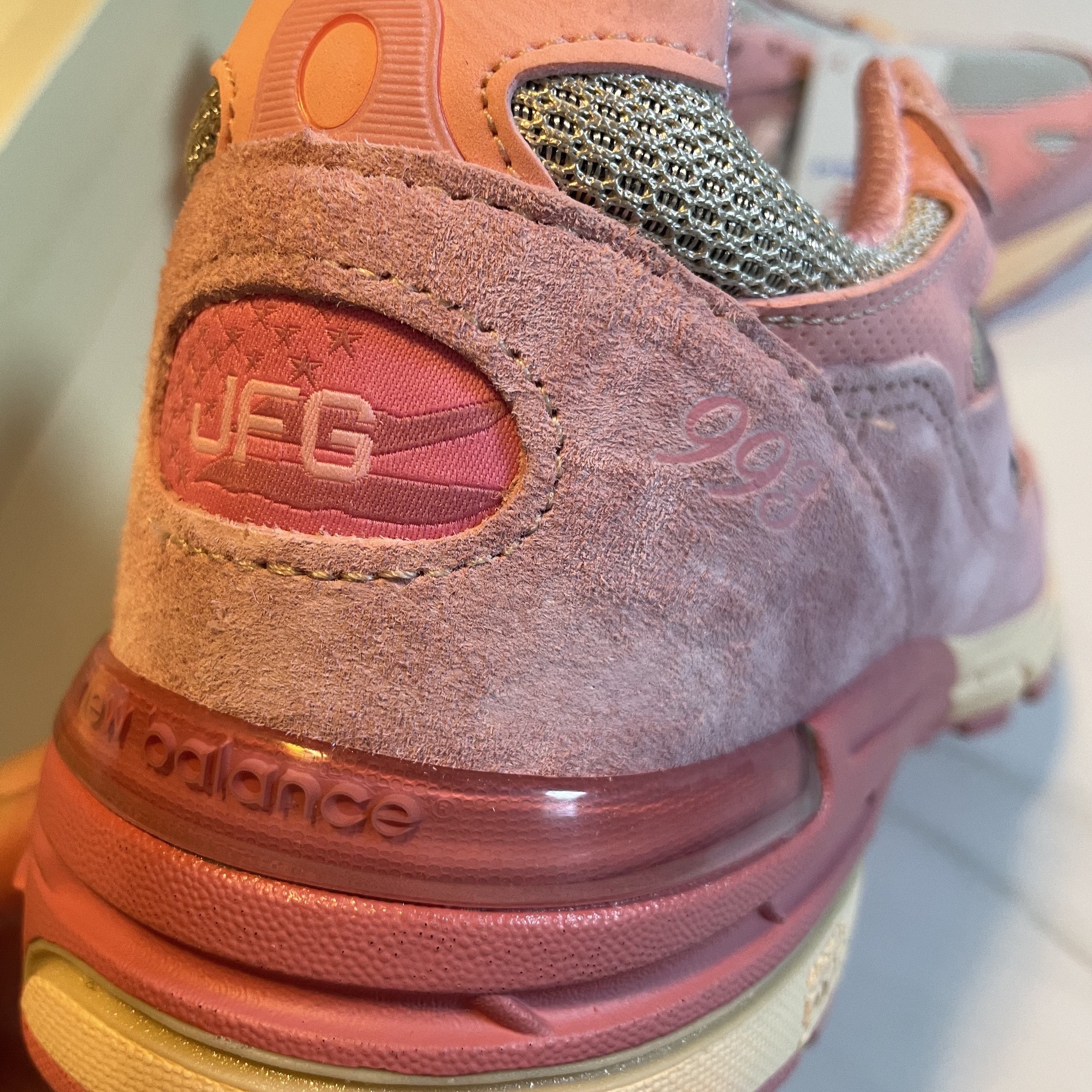 New Balance x Joe Freshgoods 993 Made in USA Powder Pink 착용 스타일 - 4