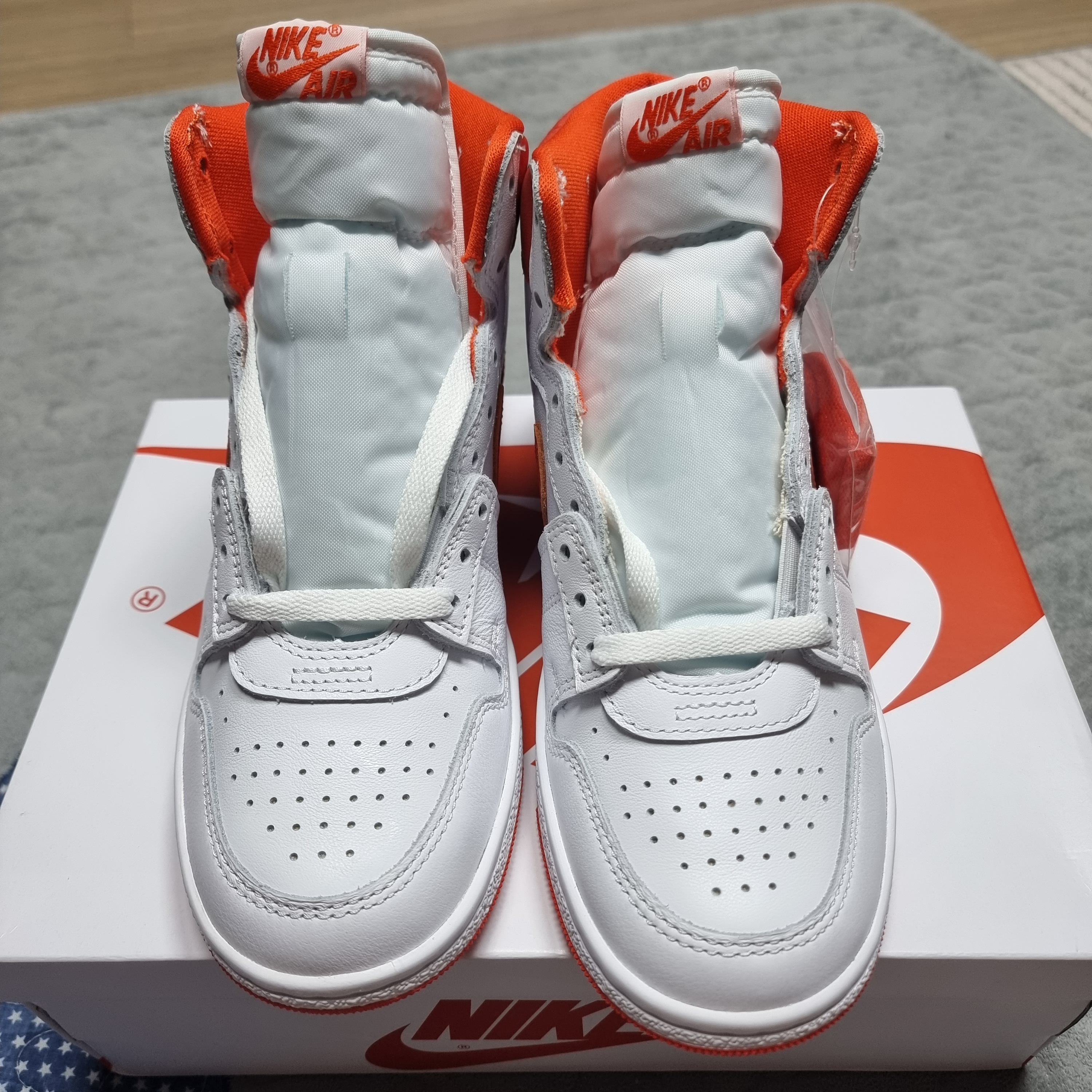 Jordan Air Ship SP White Team Orange 착용 스타일 - 3