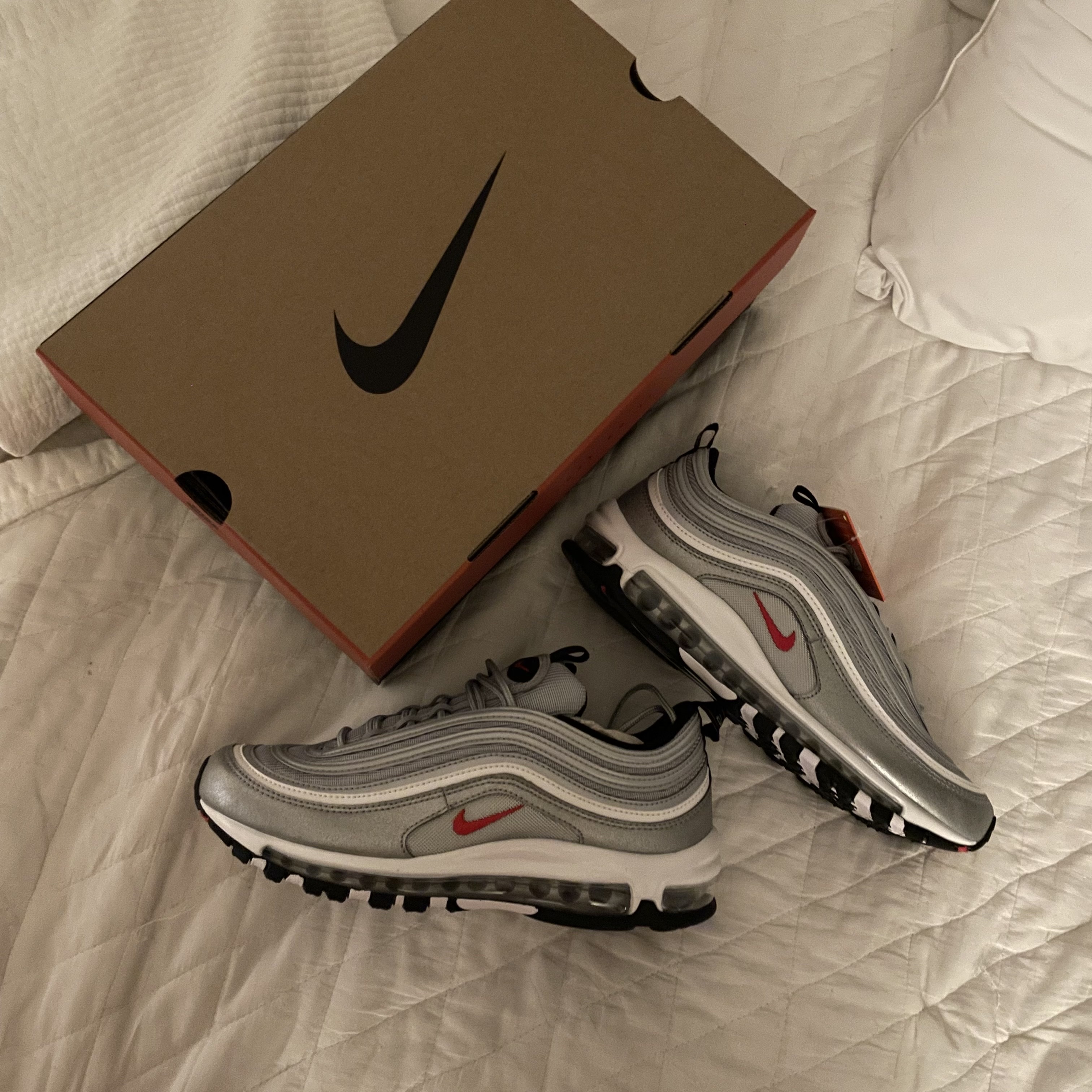 Nike Air Max 97 OG Silver Bullet 2022 착용 스타일 - 3