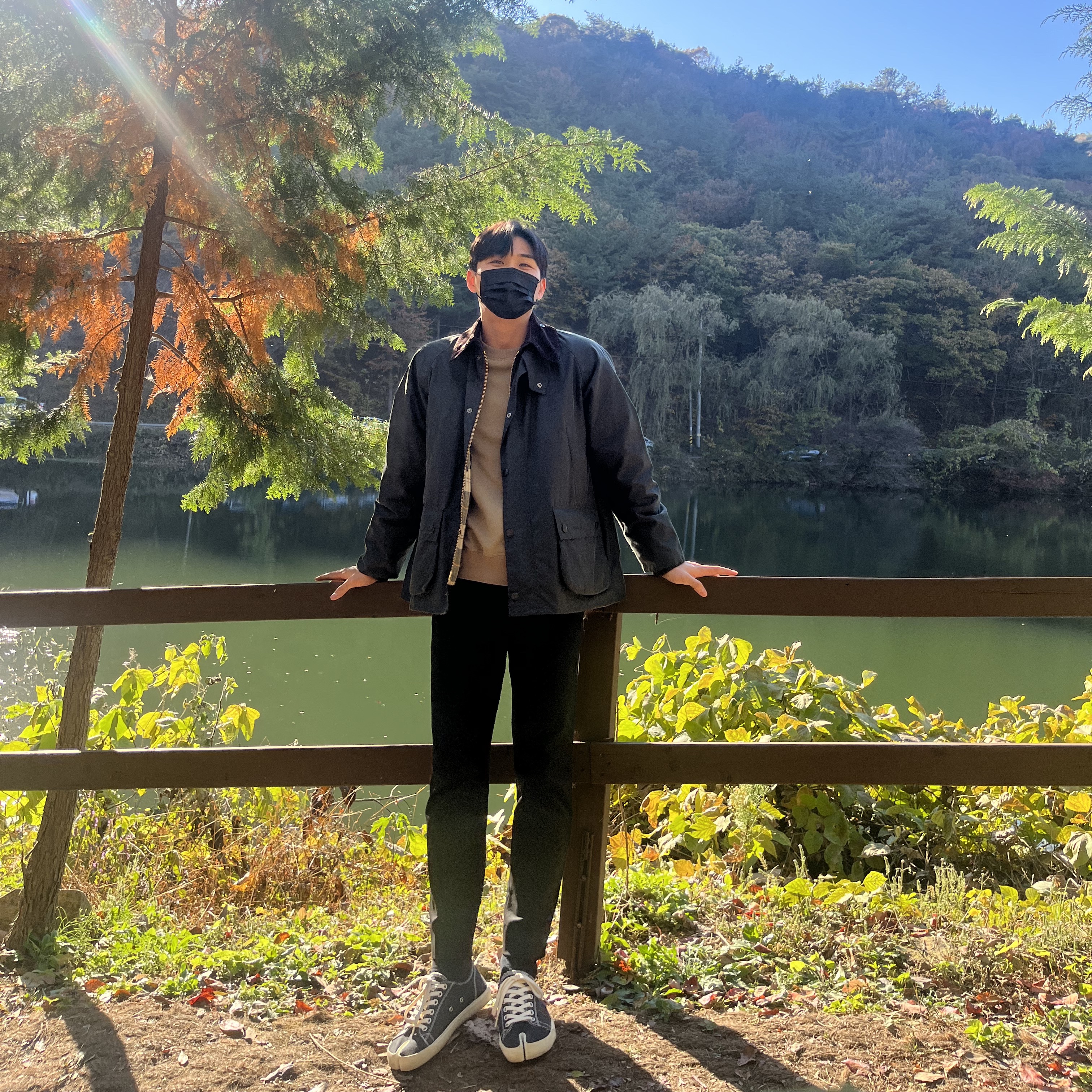 Barbour Bedale Wax Jacket Sage, Wooyoungmi Square Label Sweatshirt Black - 22FW 착용 스타일