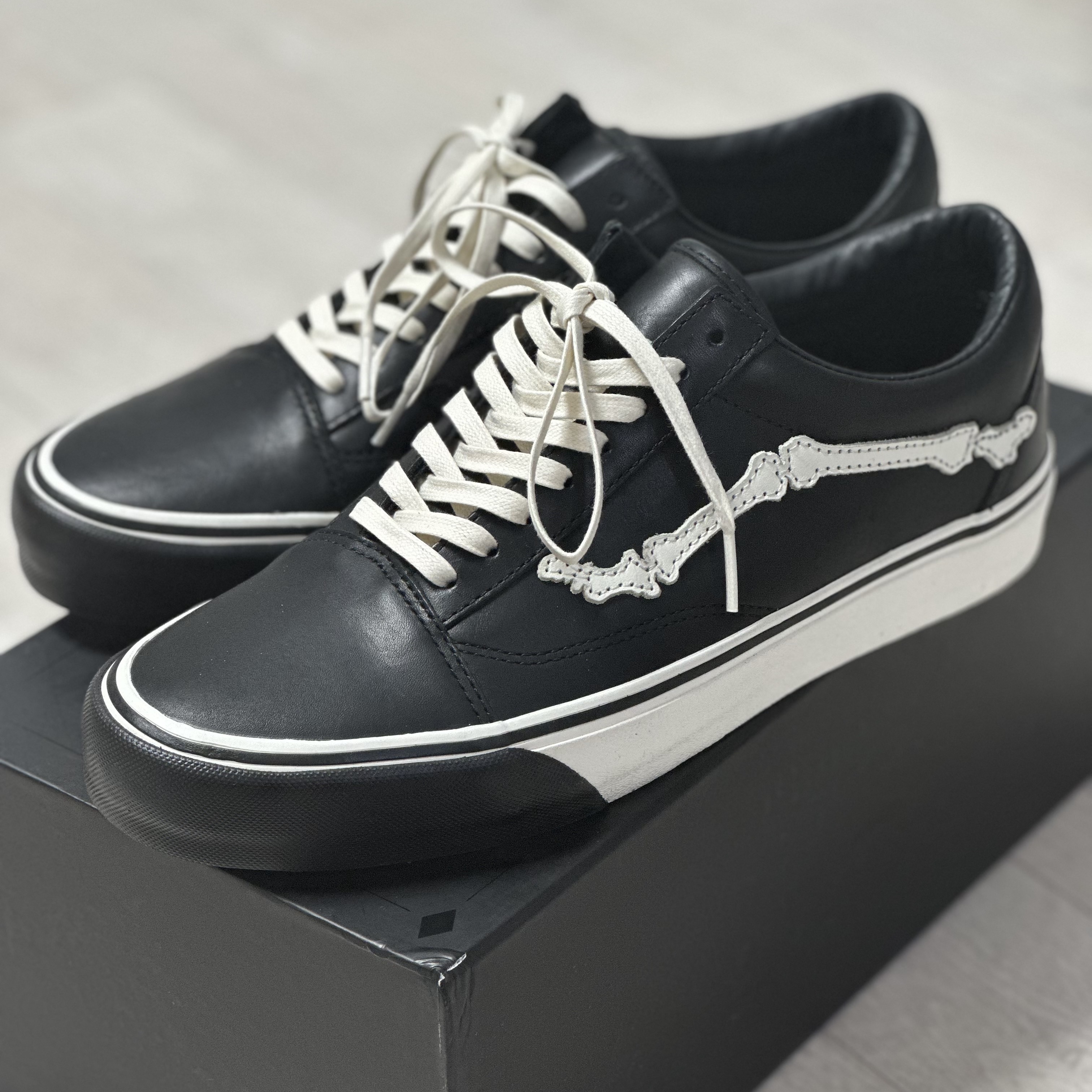 Vans Vault x Blends Old Skool VLT LX Black 착용 스타일