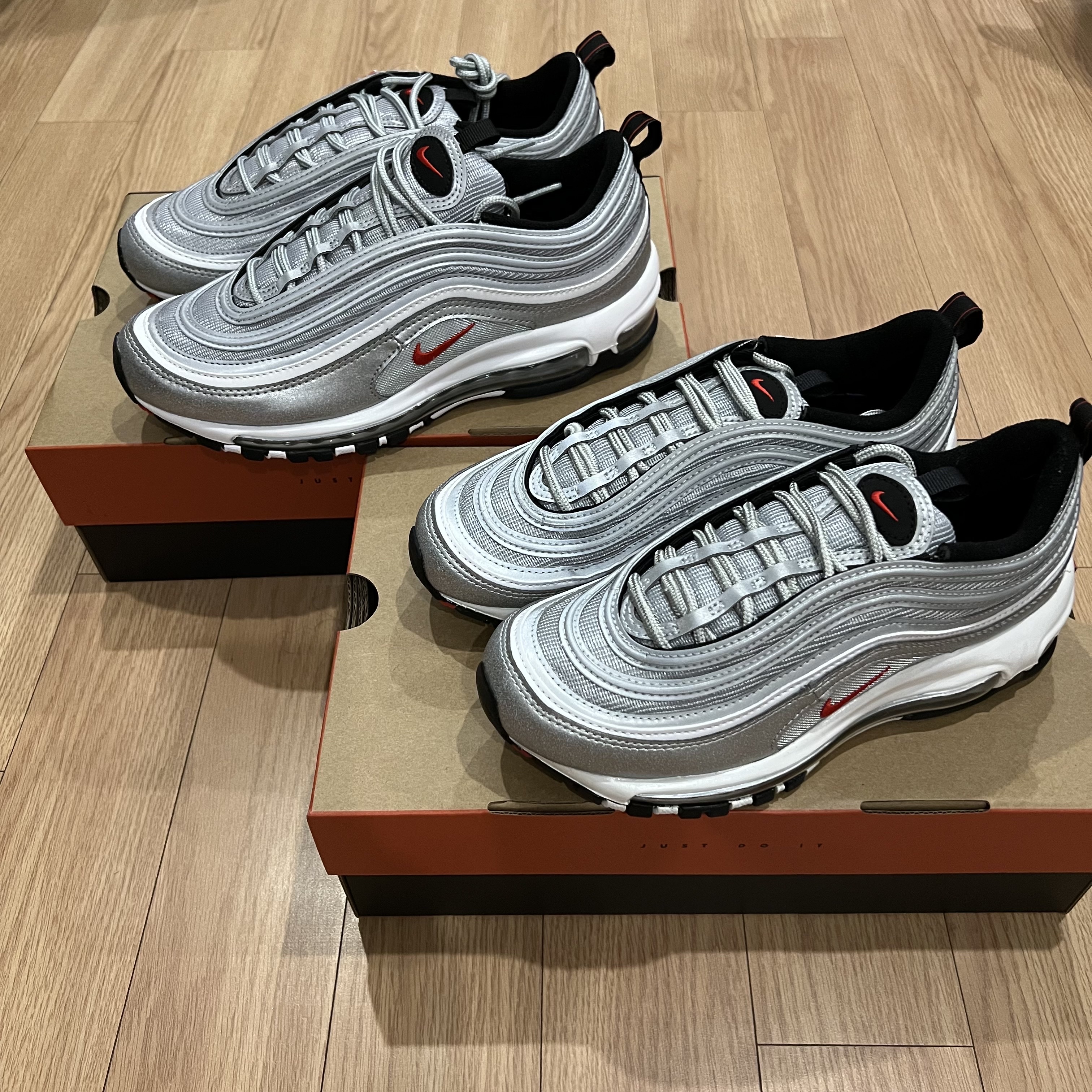 Nike Air Max 97 OG Silver Bullet 2022, (W) Nike Air Max 97 OG Silver Bullet 2022 착용 스타일 - 1