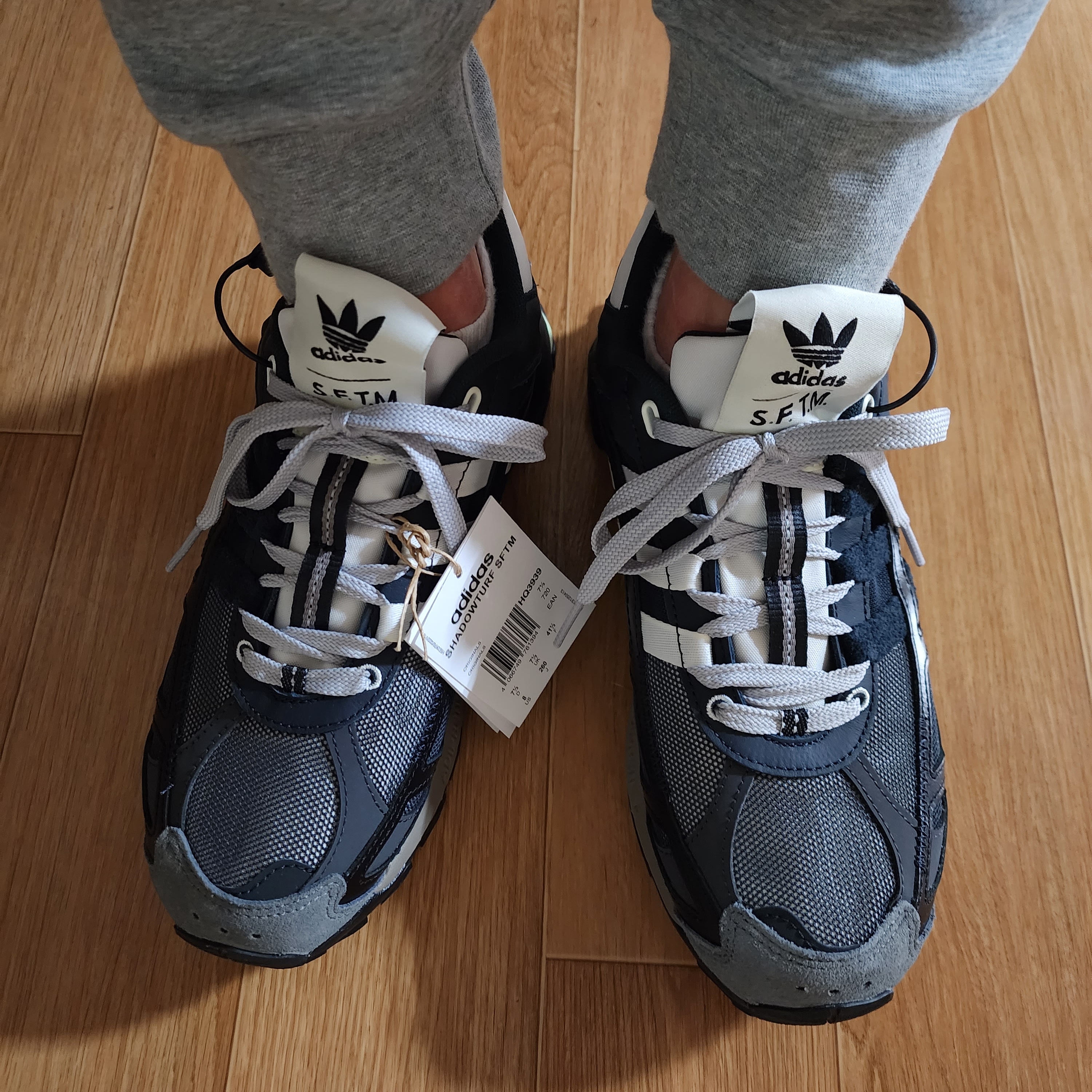 Adidas x Song for the Mute Shadowturf Core Black Night Grey 착용 스타일 - 1
