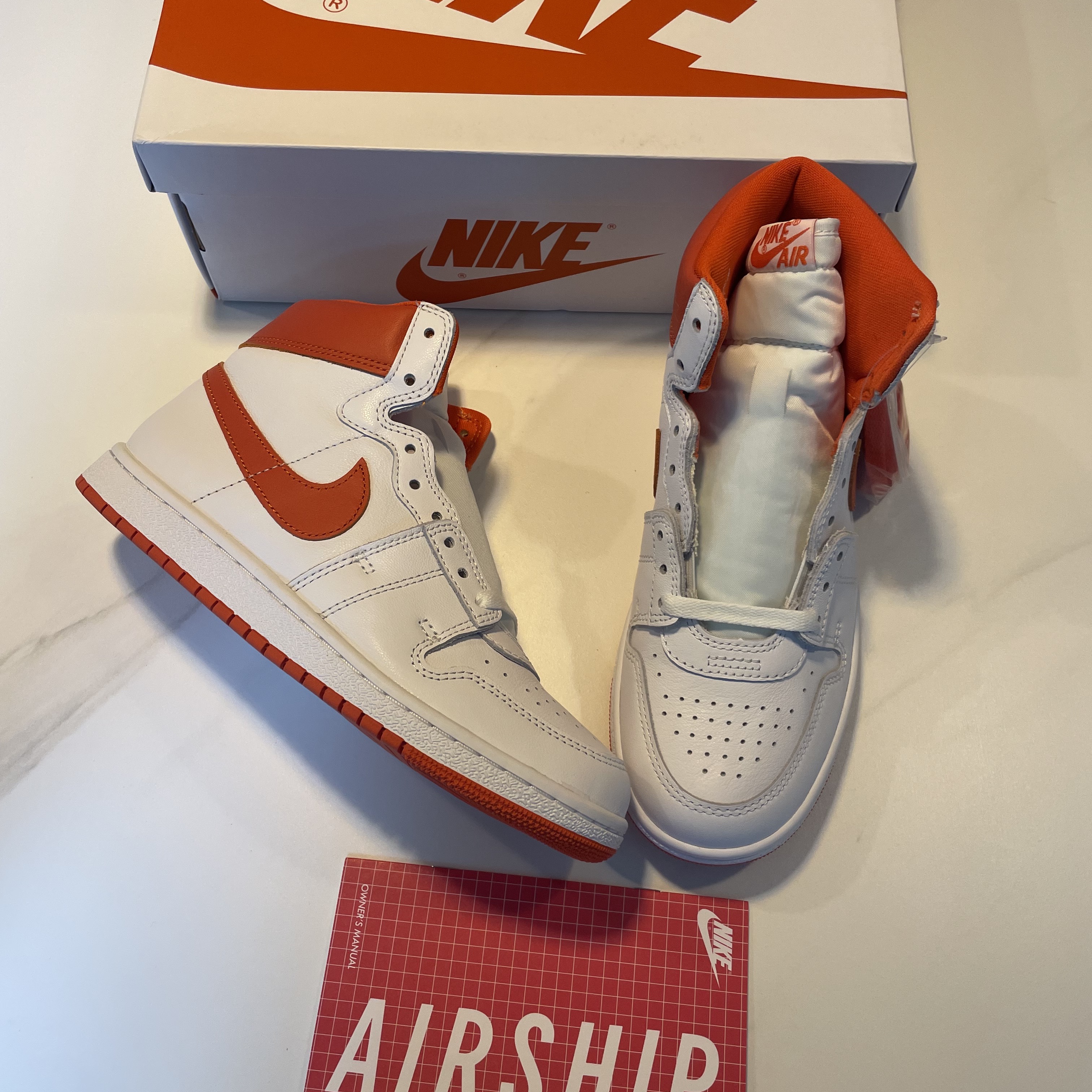 Jordan Air Ship SP White Team Orange 착용 스타일 - 1