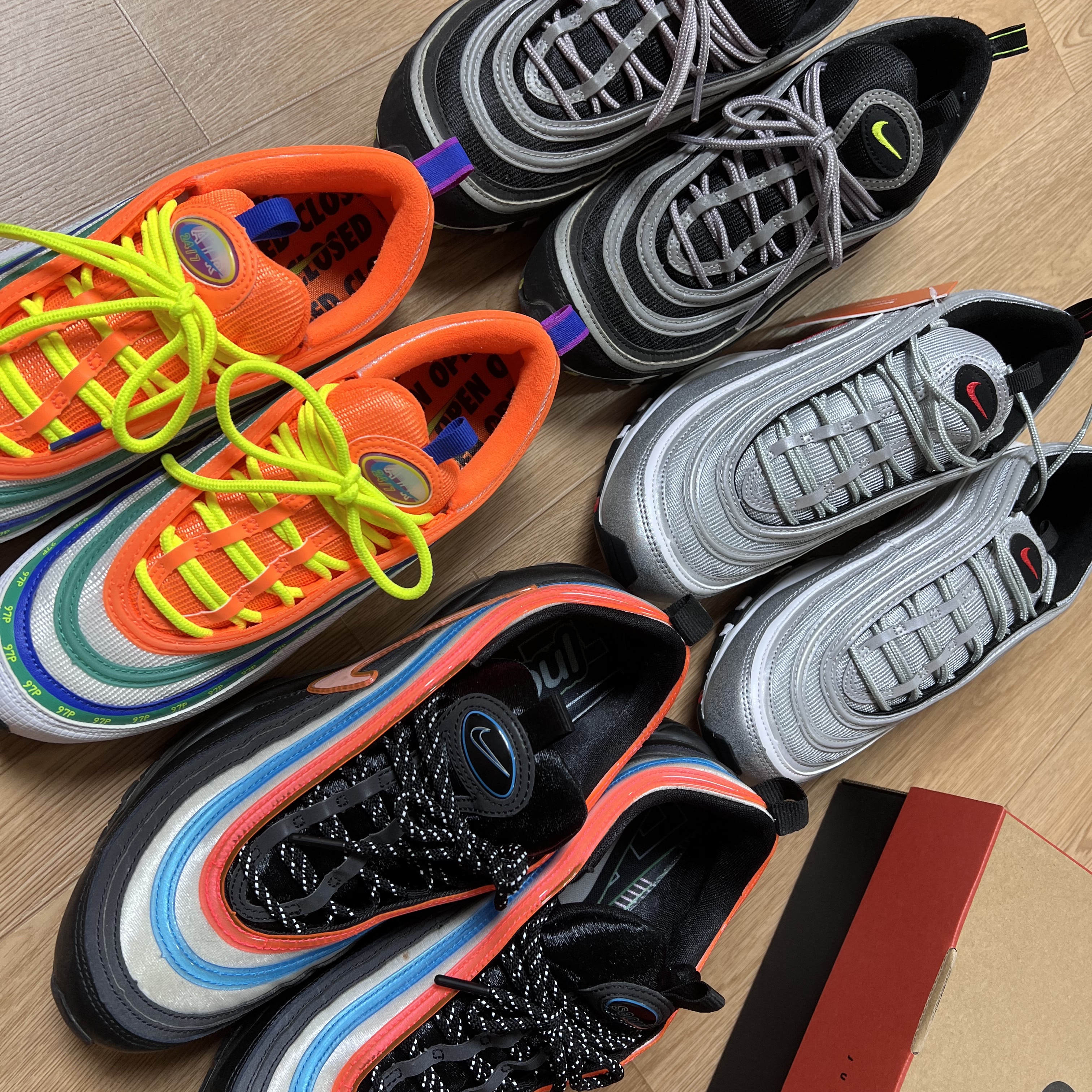 Nike Air Max 97 OG Silver Bullet 2022, Nike Air Max 97 Neon Seoul 착용 스타일 - 3