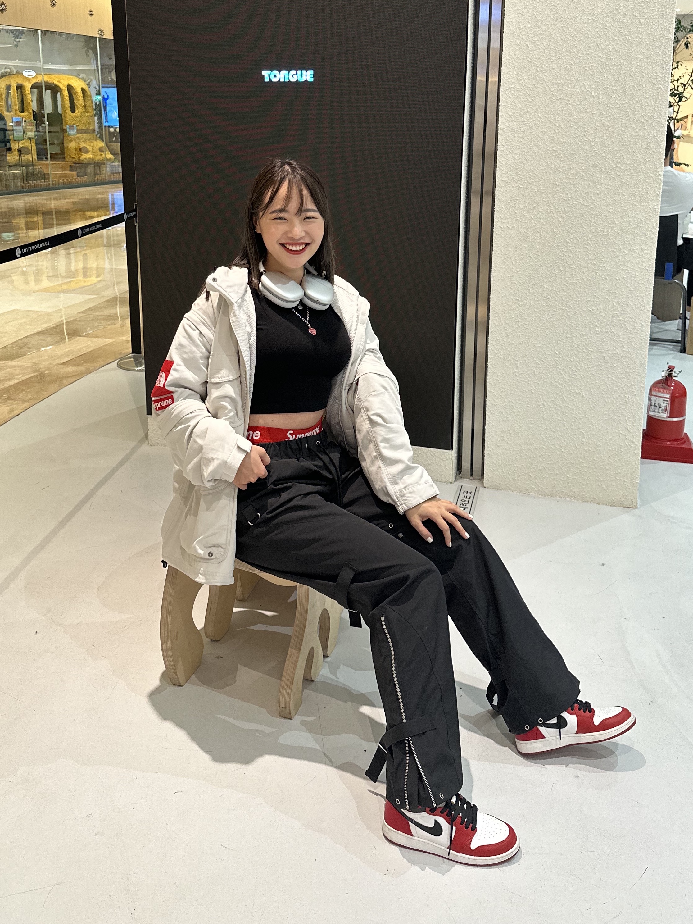 Supreme x The North Face Trekking Convertible Jacket Stone - 22SS, (GS) Jordan 1 Retro High OG Chicago 2015 착용 스타일 - 2