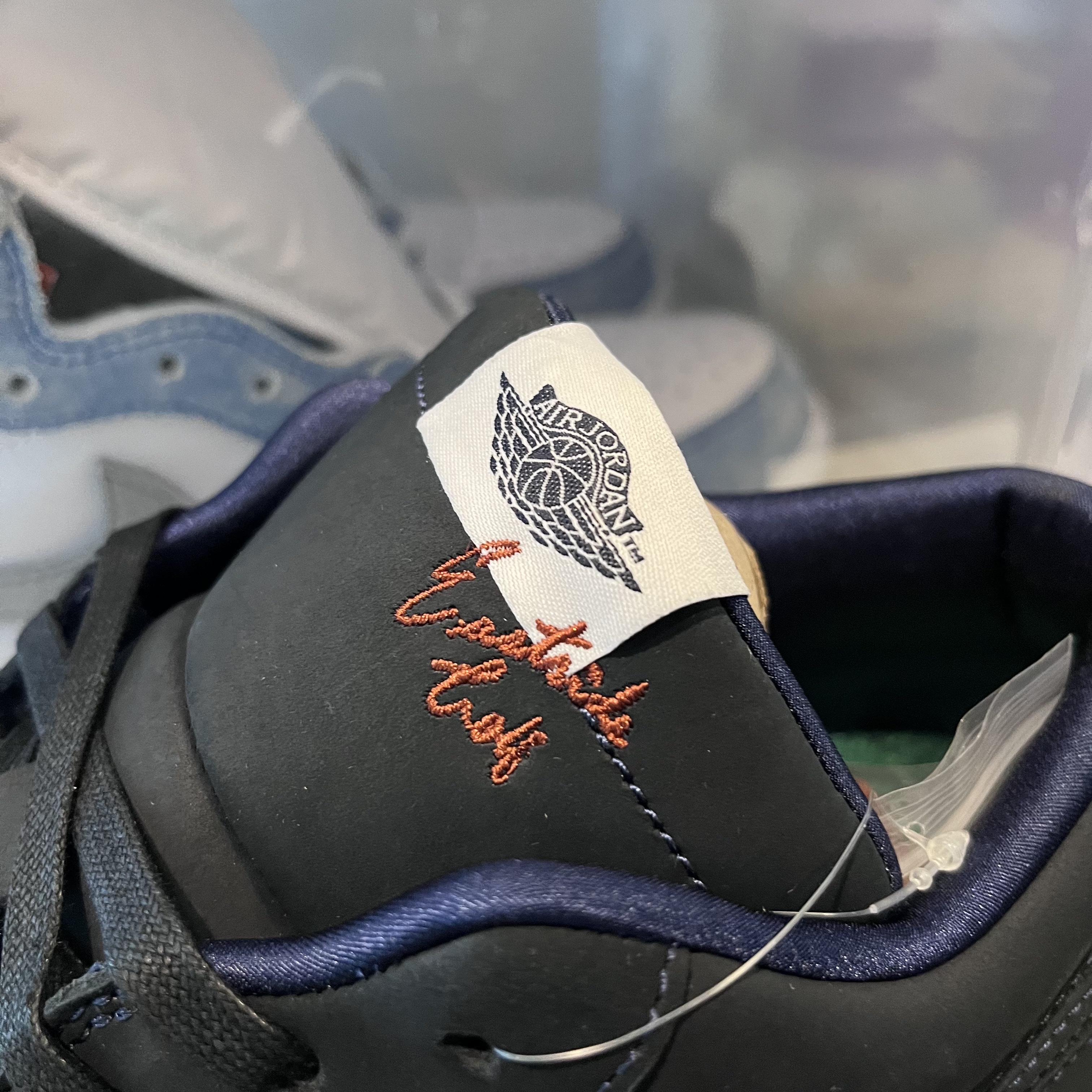 Jordan 1 x Eastside Golf Low Midnight Navy 착용 스타일 - 2