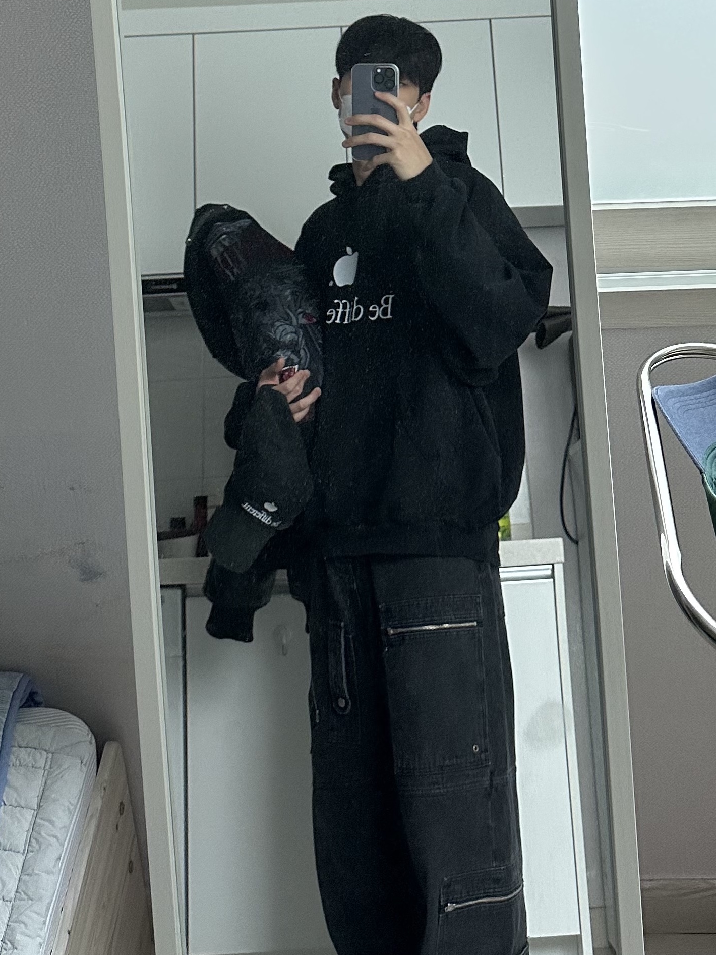 Undermycar Operation Chromite Kerberos Oversized Varsity Jacket Ox Blood - 22FW, Balenciaga Be Different Hoodie Black 착용 스타일