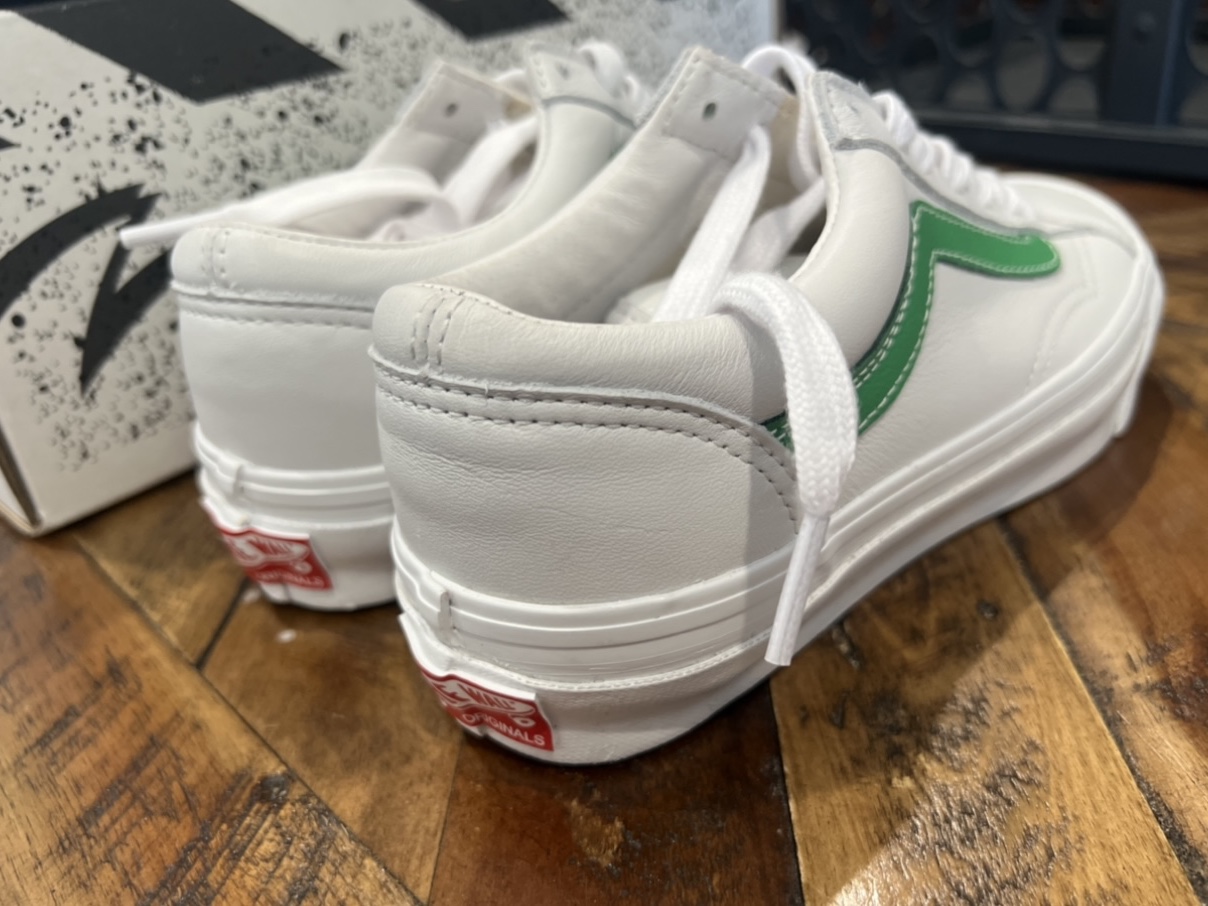 Vans Vault OG Style 36 LX Green 착용 스타일 - 2