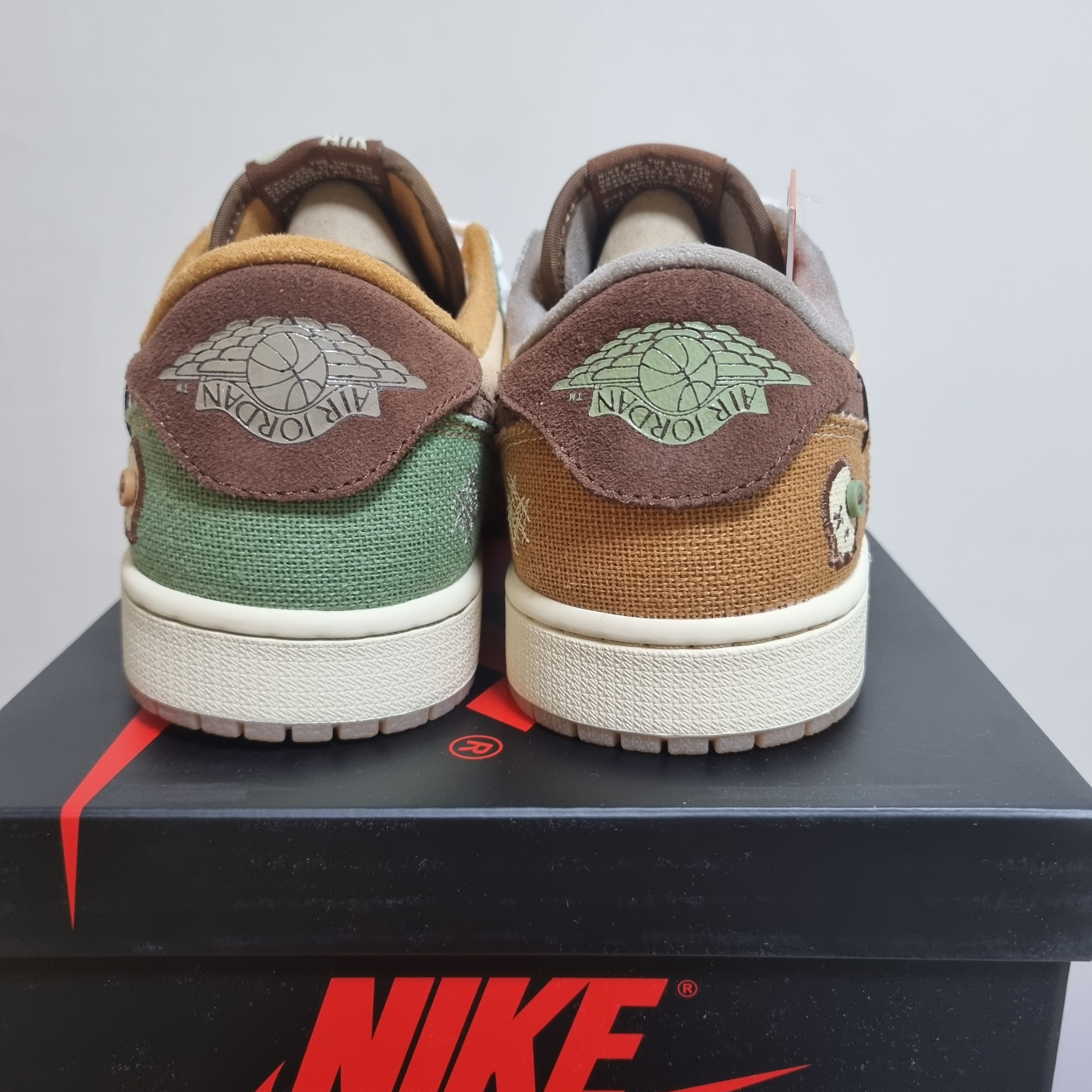 Jordan 1 x Zion Williamson Retro Low OG Flax and Oil Green 착용 스타일 - 3