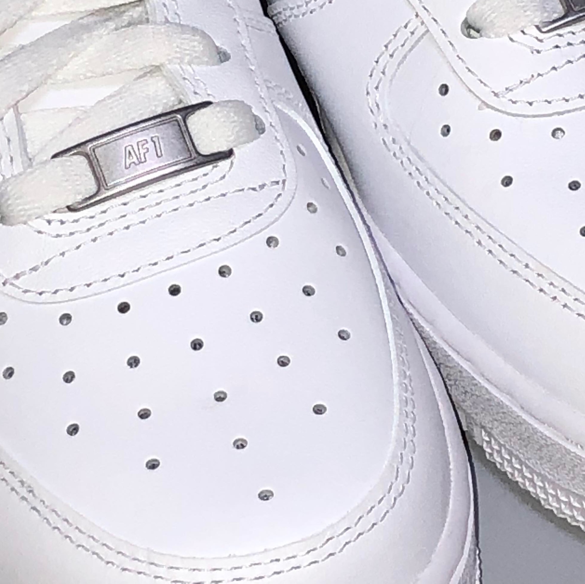Nike Air Force 1 '07 Low White 착용 스타일 - 1