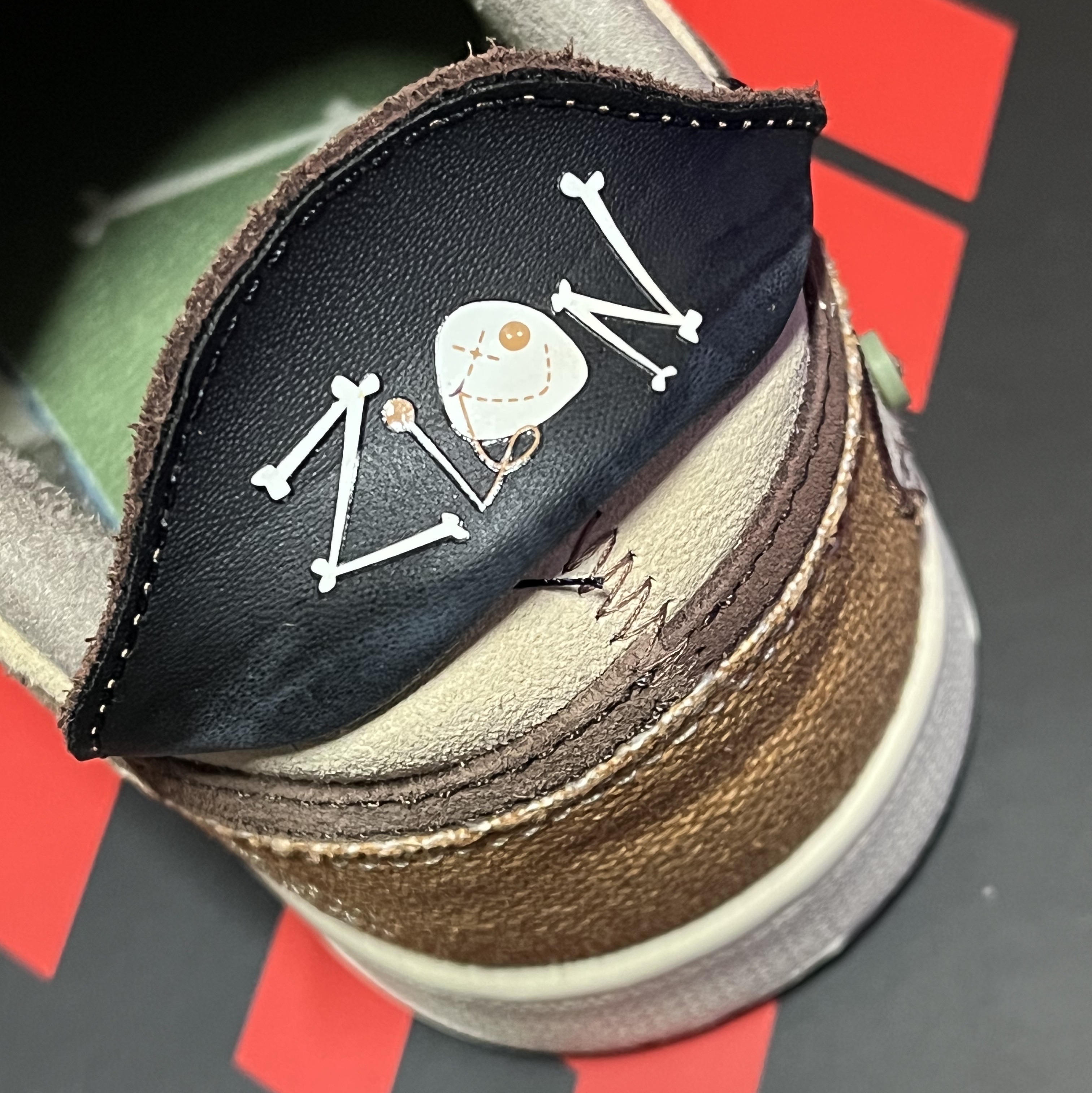 Jordan 1 x Zion Williamson Retro Low OG Flax and Oil Green 착용 스타일 - 5