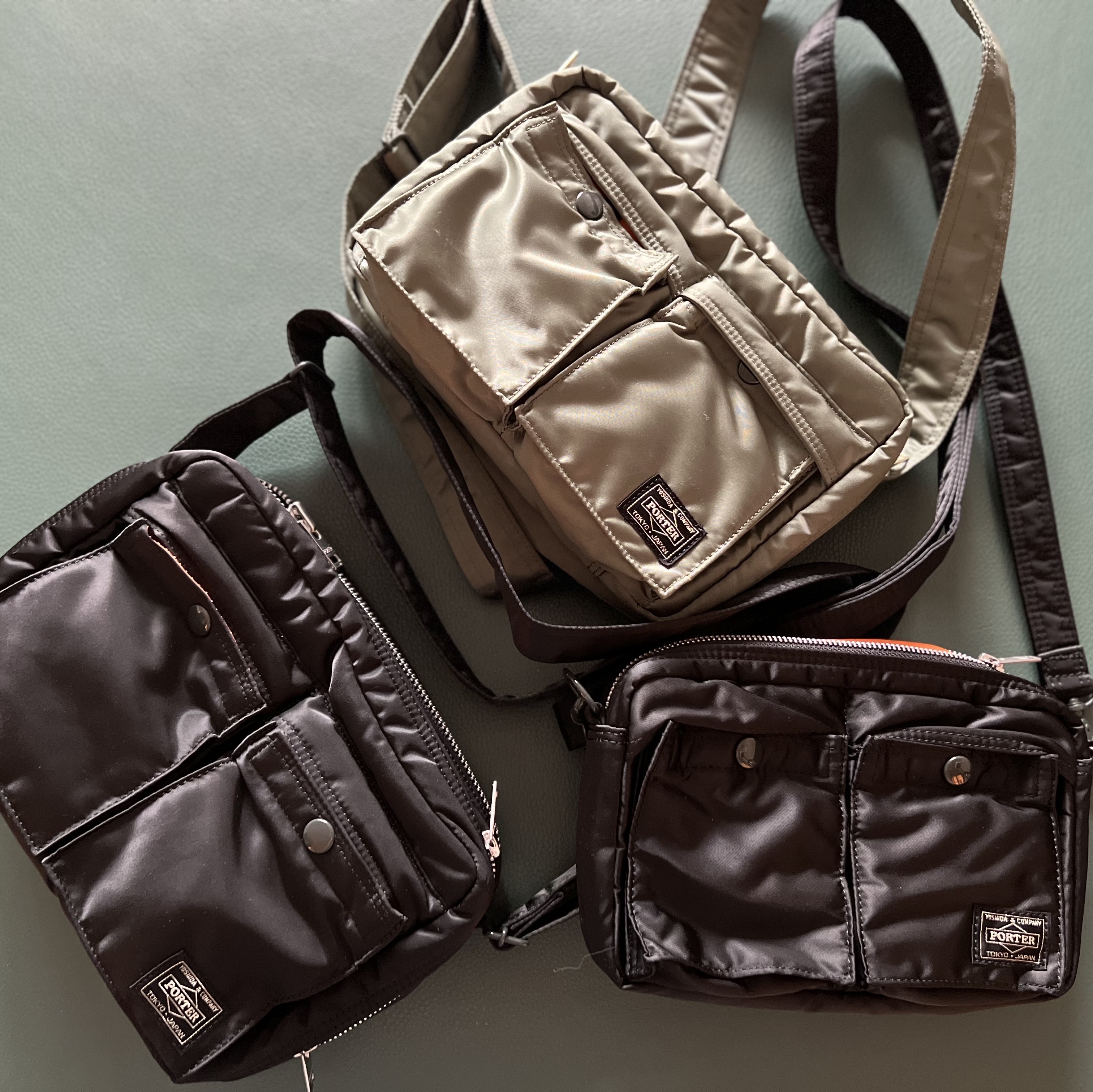 Porter Tanker Shoulder Bag S Black, Porter Tanker Shoulder Bag S Sage Green 착용 스타일
