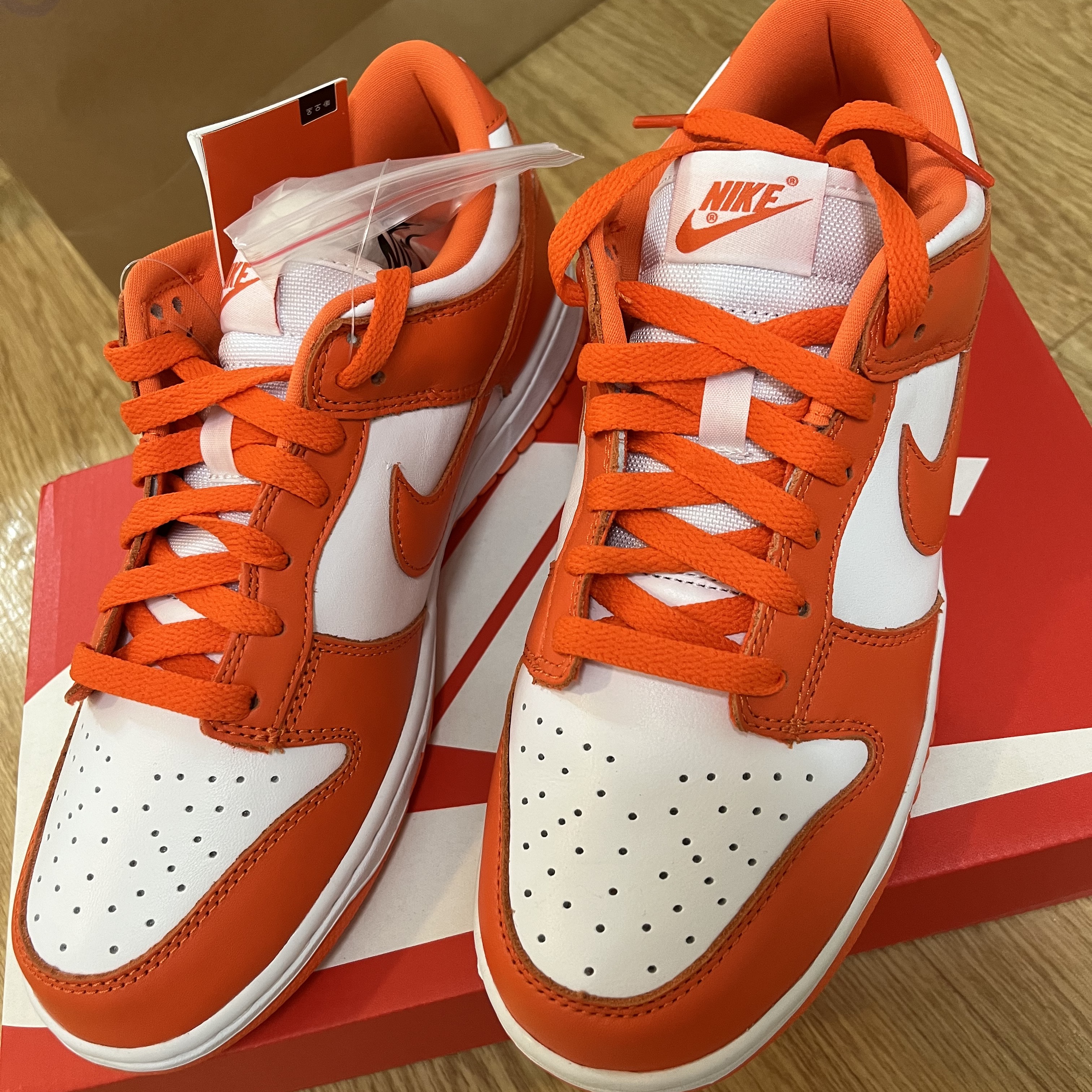 Nike Dunk Low SP Syracuse 2022, Nike Dunk Low Retro Black 착용 스타일 - 1