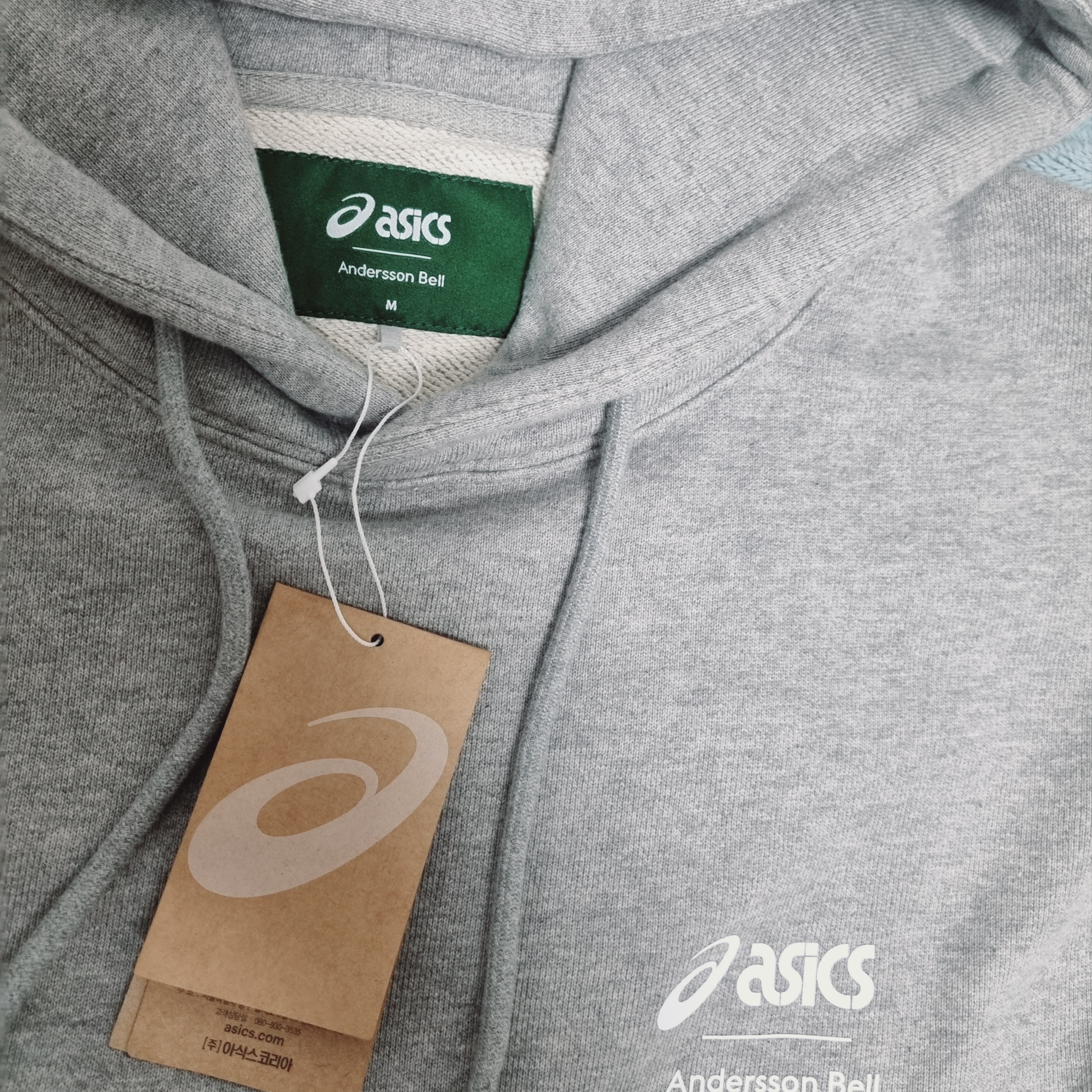 Andersson Bell x Asics Contrast Hoodie Grey 착용 스타일 - 3