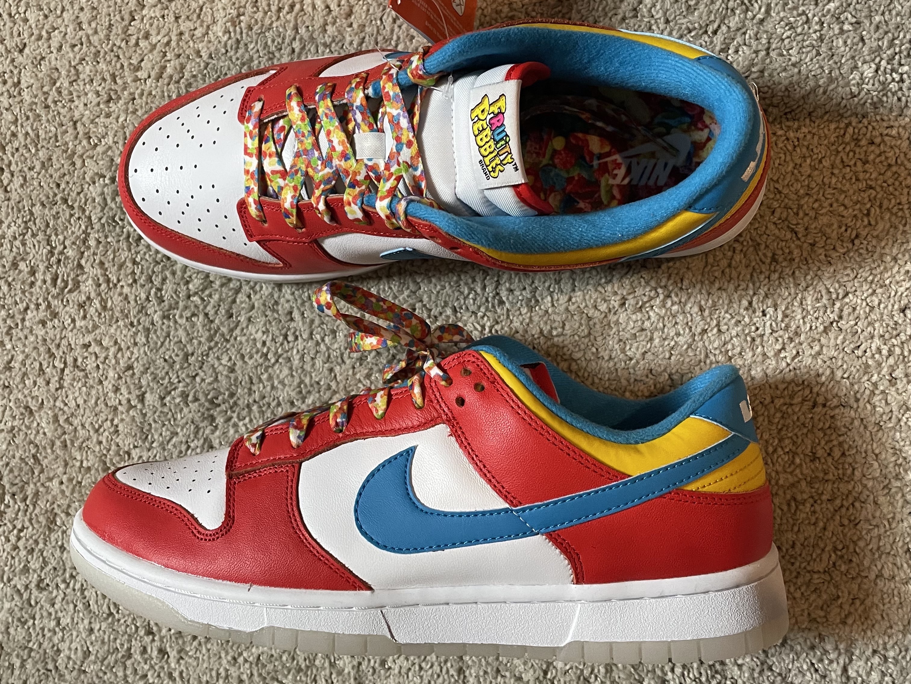 Nike x LeBron James x Fruity Pebbles Dunk Low QS Habanero Red 착용 스타일 - 2