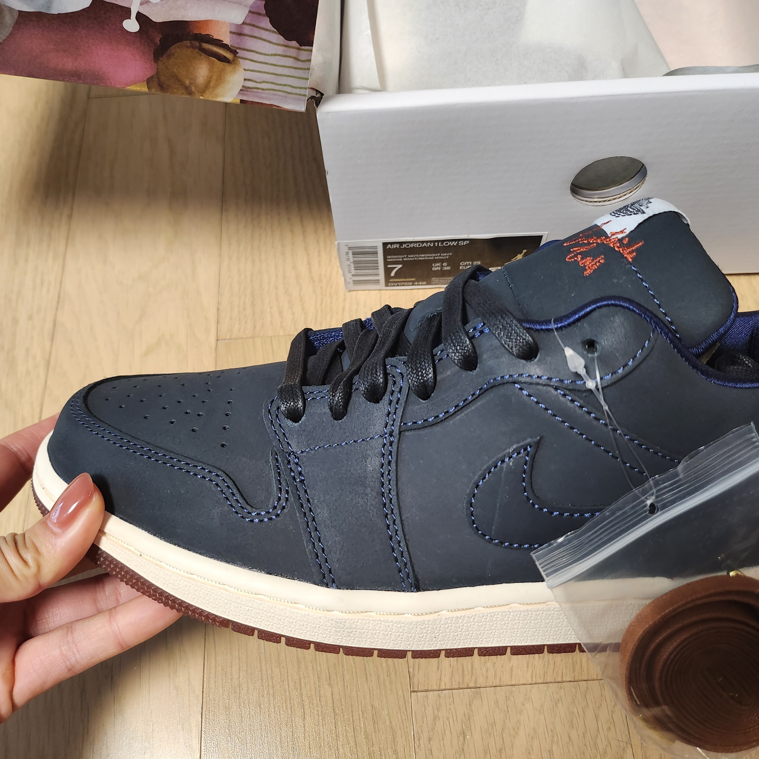 Jordan 1 x Eastside Golf Low Midnight Navy 착용 스타일 - 2
