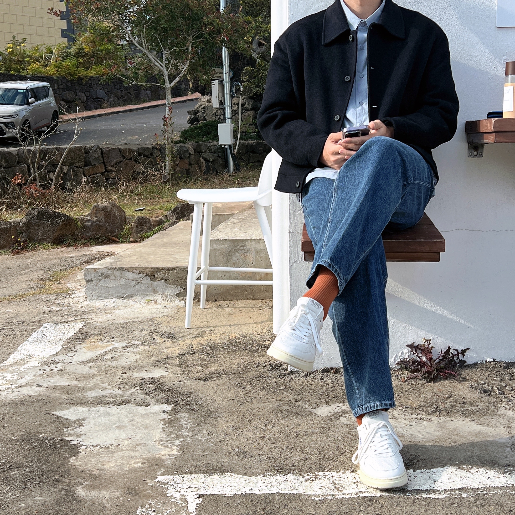 Autry Medalist Low Goatskin Sneakers White 착용 스타일 - 2