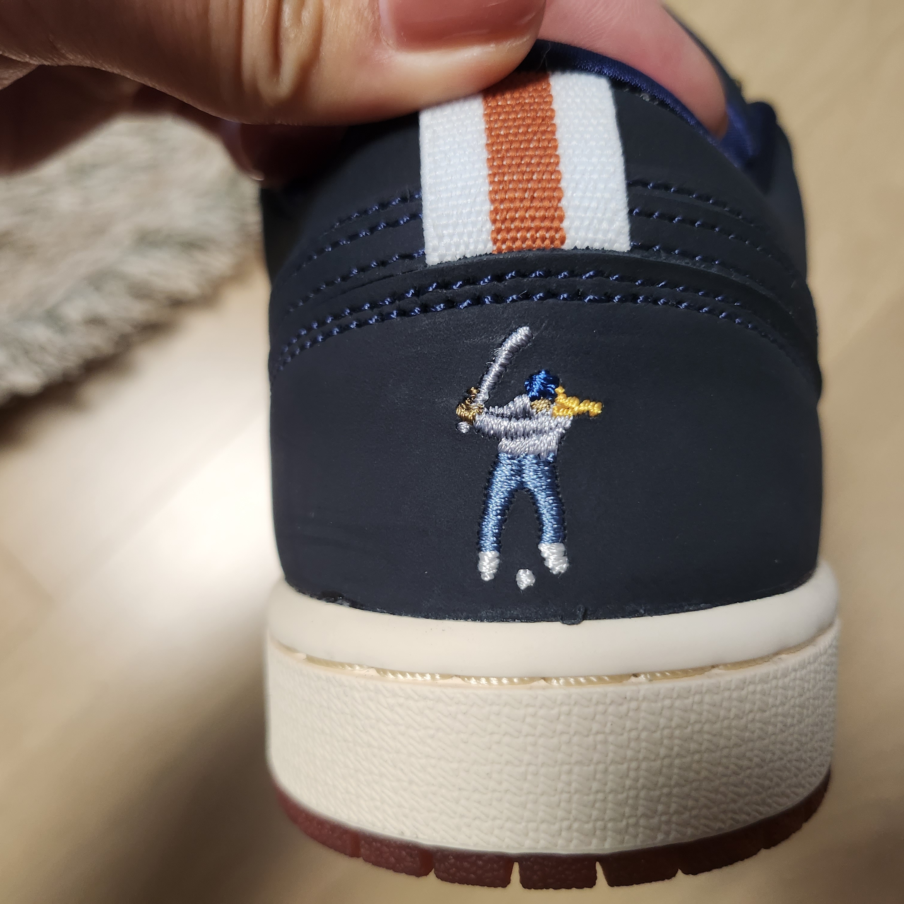 Jordan 1 x Eastside Golf Low Midnight Navy 착용 스타일 - 5