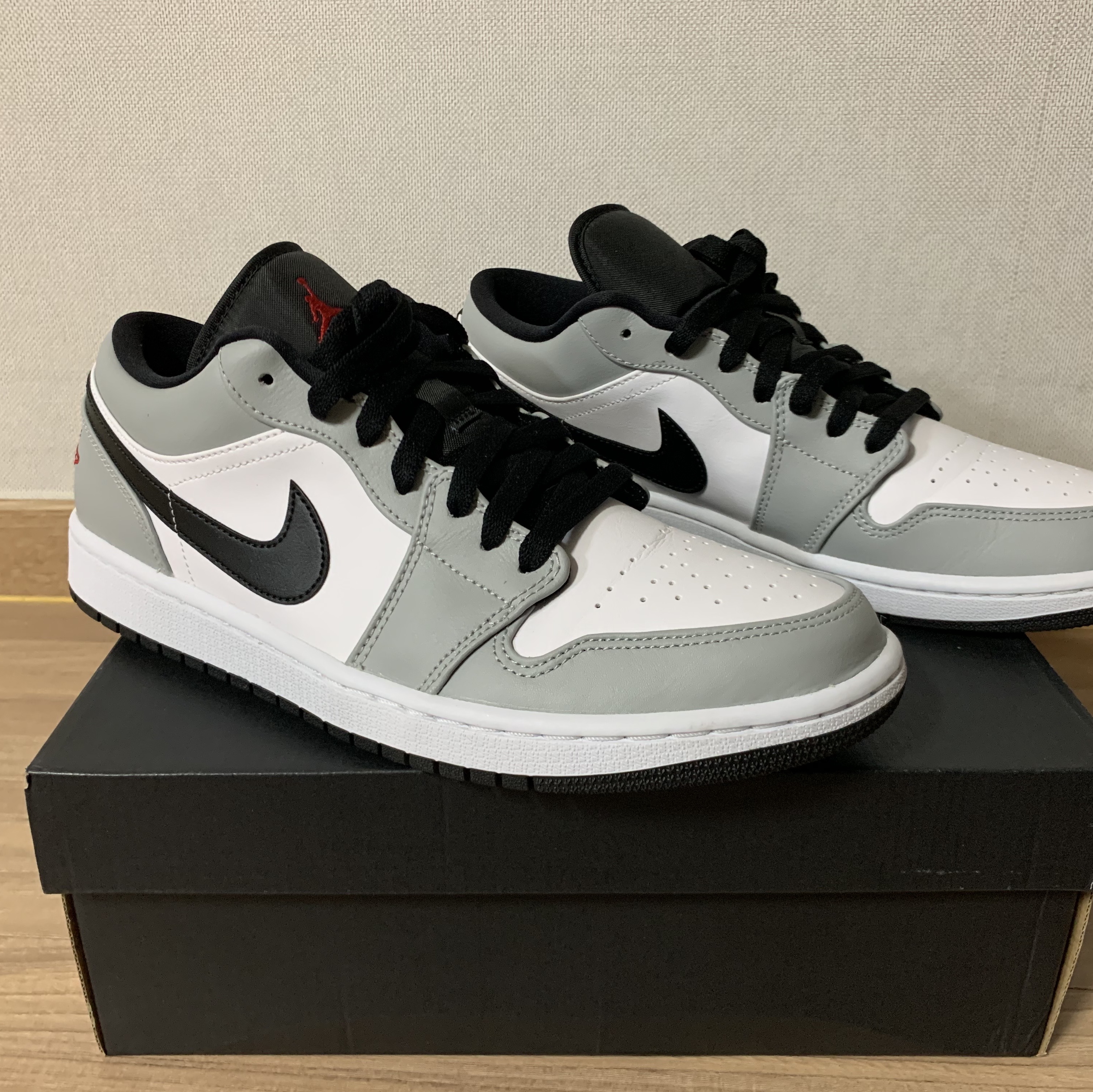 Jordan 1 Low Light Smoke Grey 착용 스타일 - 3