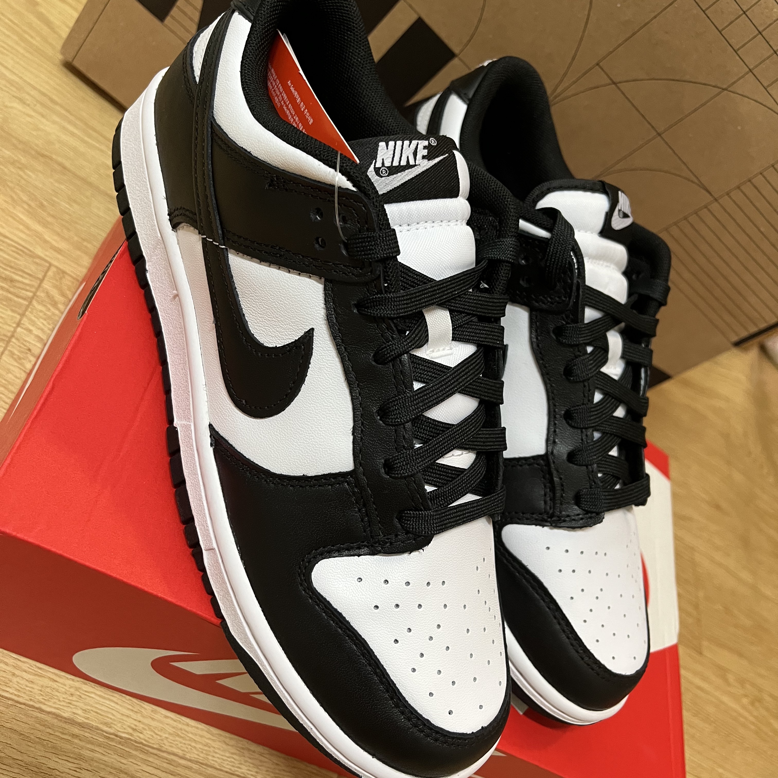 Nike Dunk Low SP Syracuse 2022, Nike Dunk Low Retro Black 착용 스타일 - 5