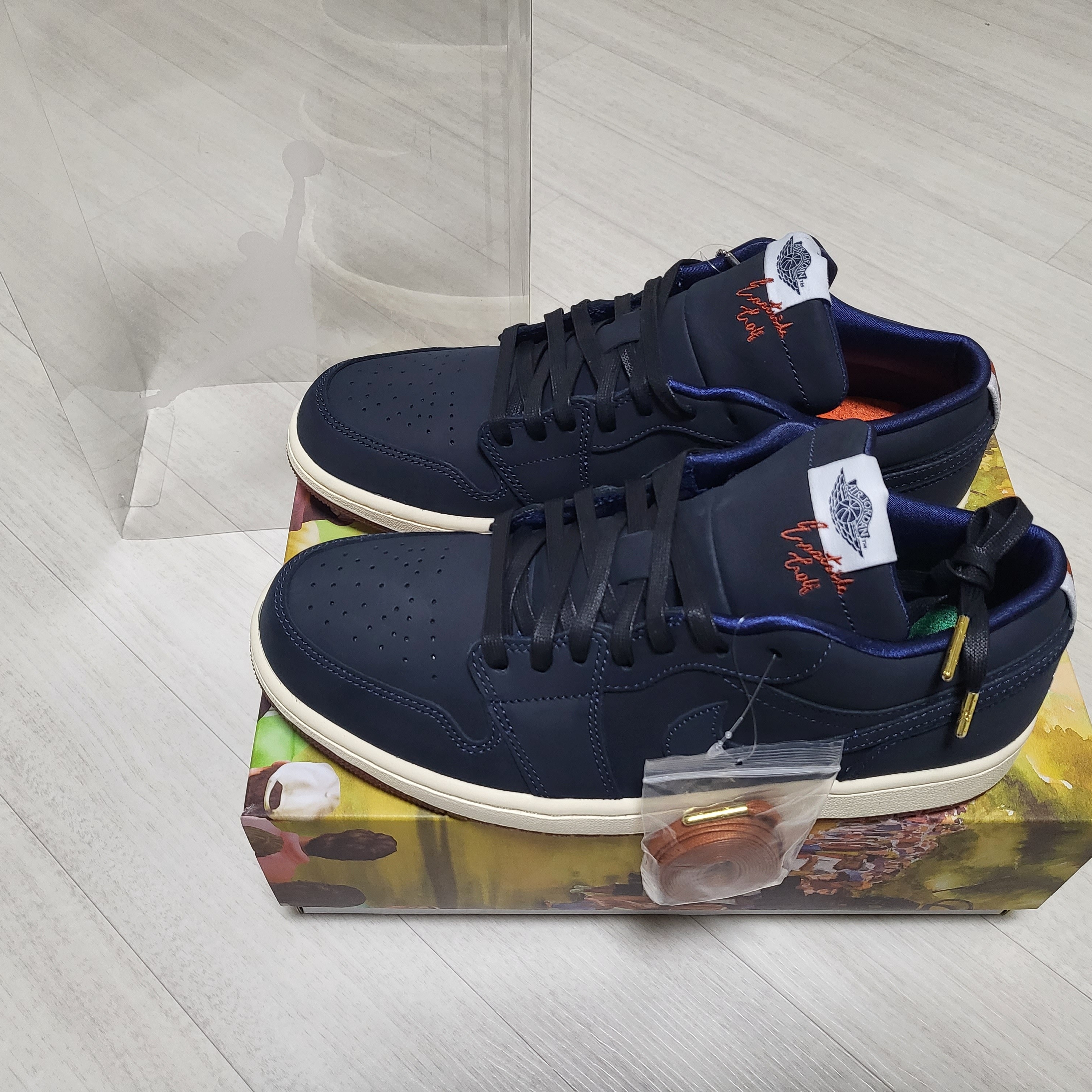 Jordan 1 x Eastside Golf Low Midnight Navy 착용 스타일 - 1