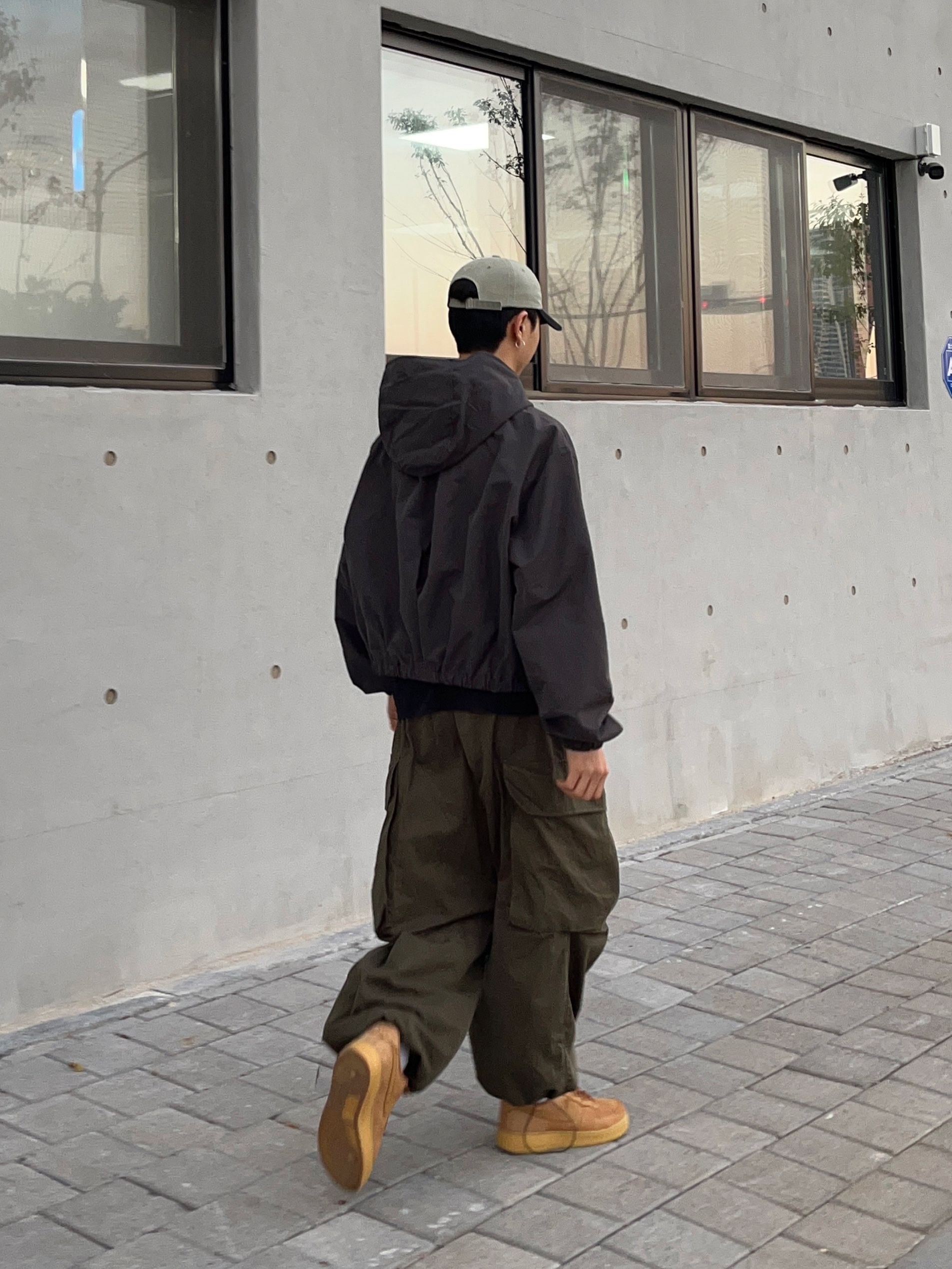 Nike Air Force 1 '07 WB Flax 착용 스타일