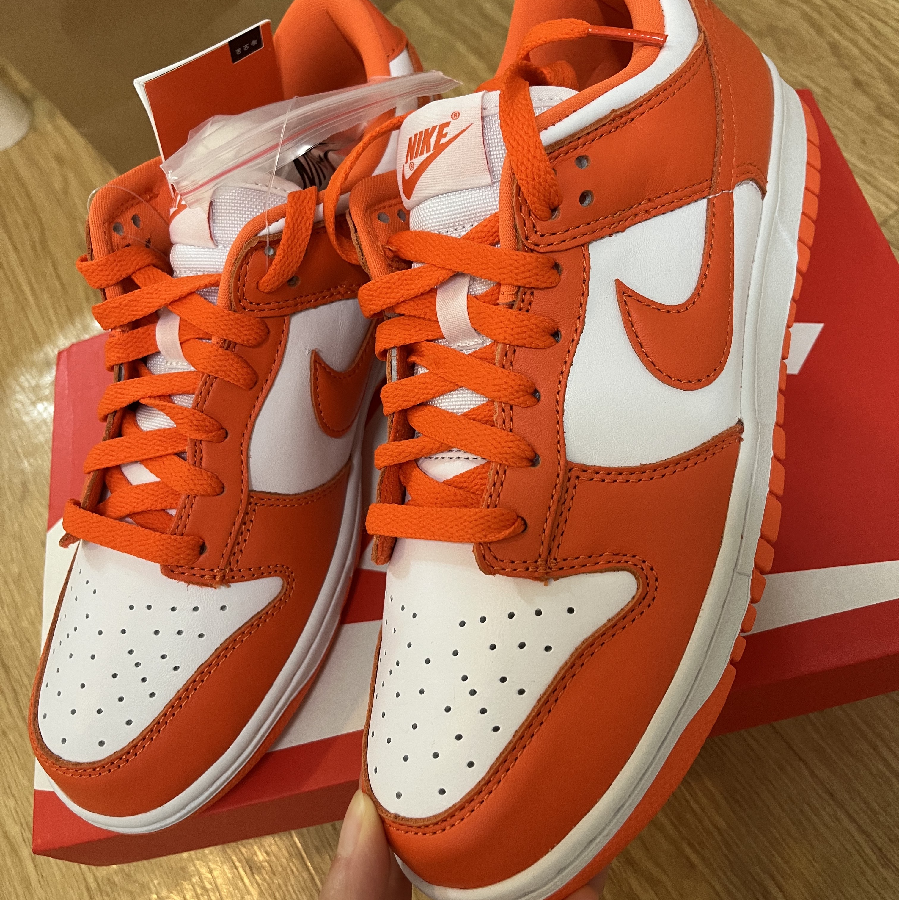 Nike Dunk Low SP Syracuse 2022, Nike Dunk Low Retro Black 착용 스타일 - 3