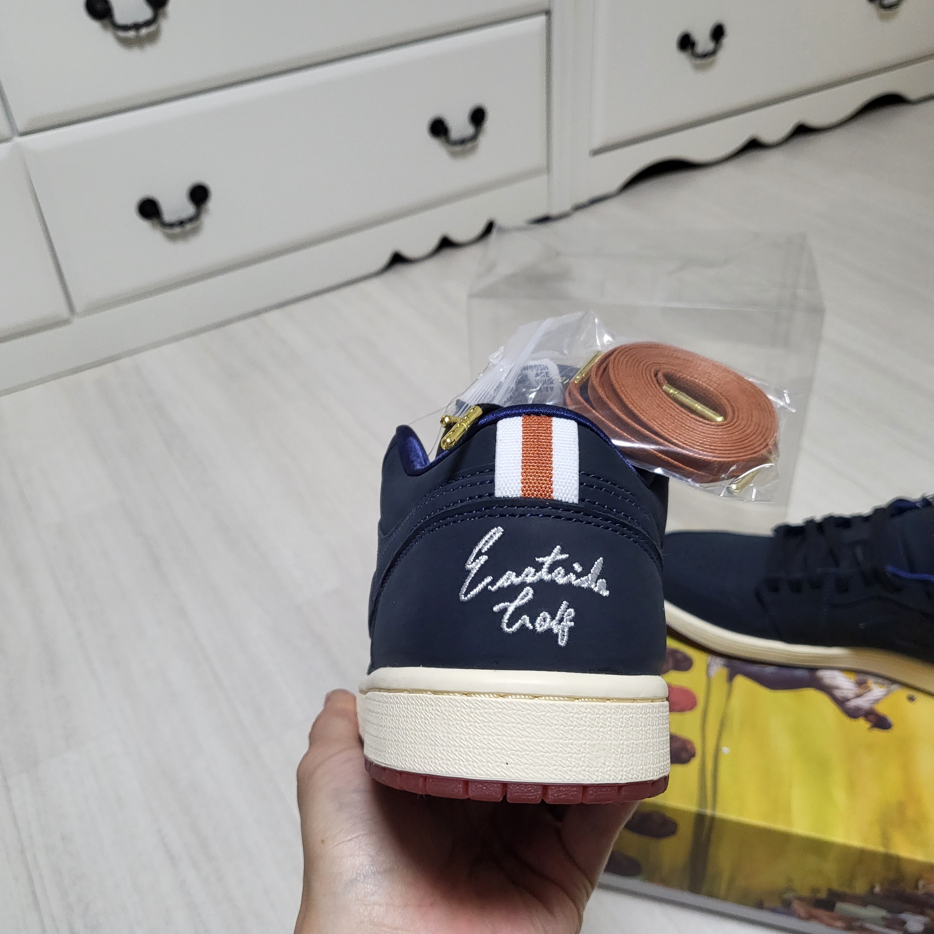 Jordan 1 x Eastside Golf Low Midnight Navy 착용 스타일 - 3