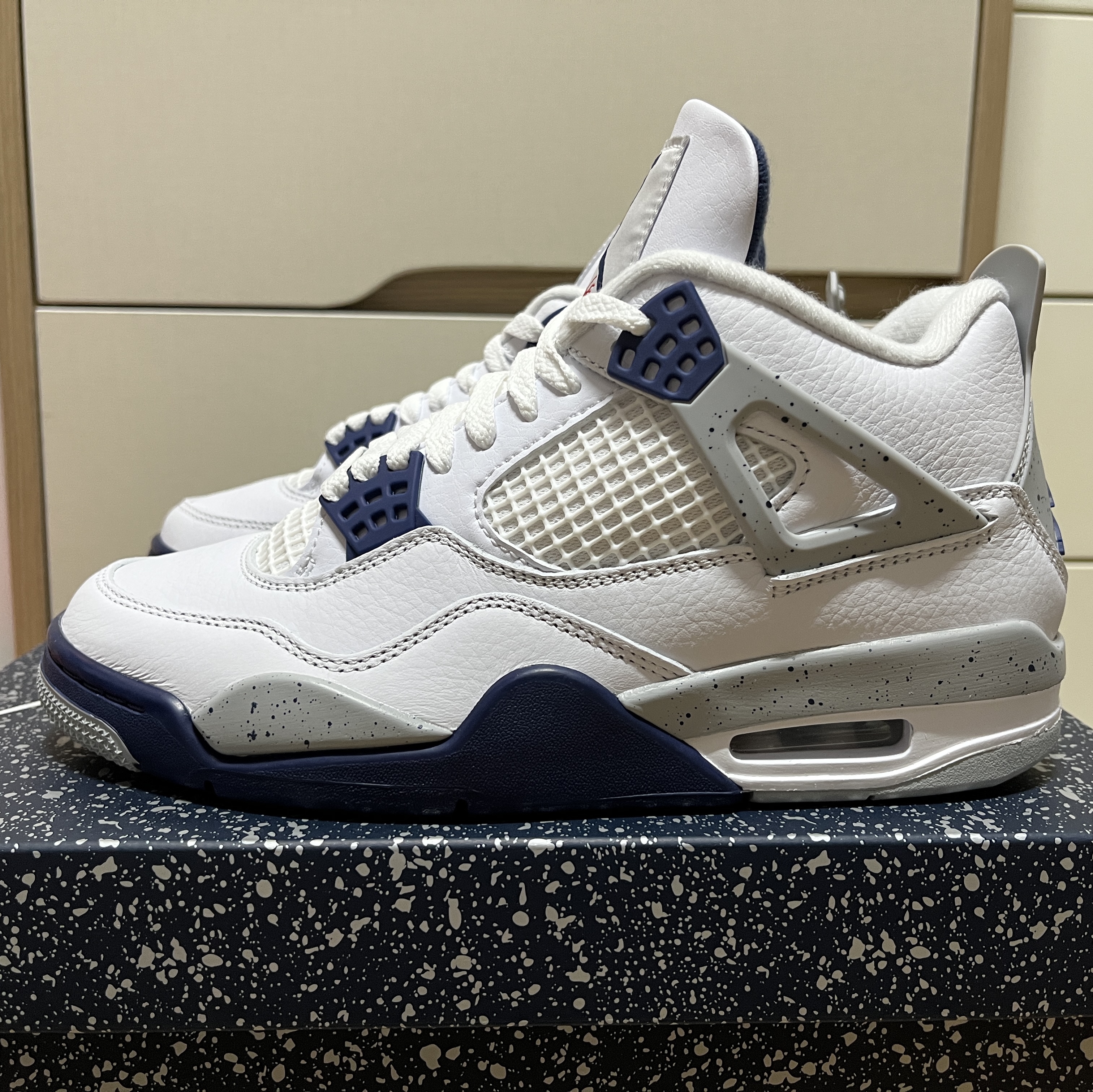 Jordan 4 Retro Midnight Navy 착용 스타일