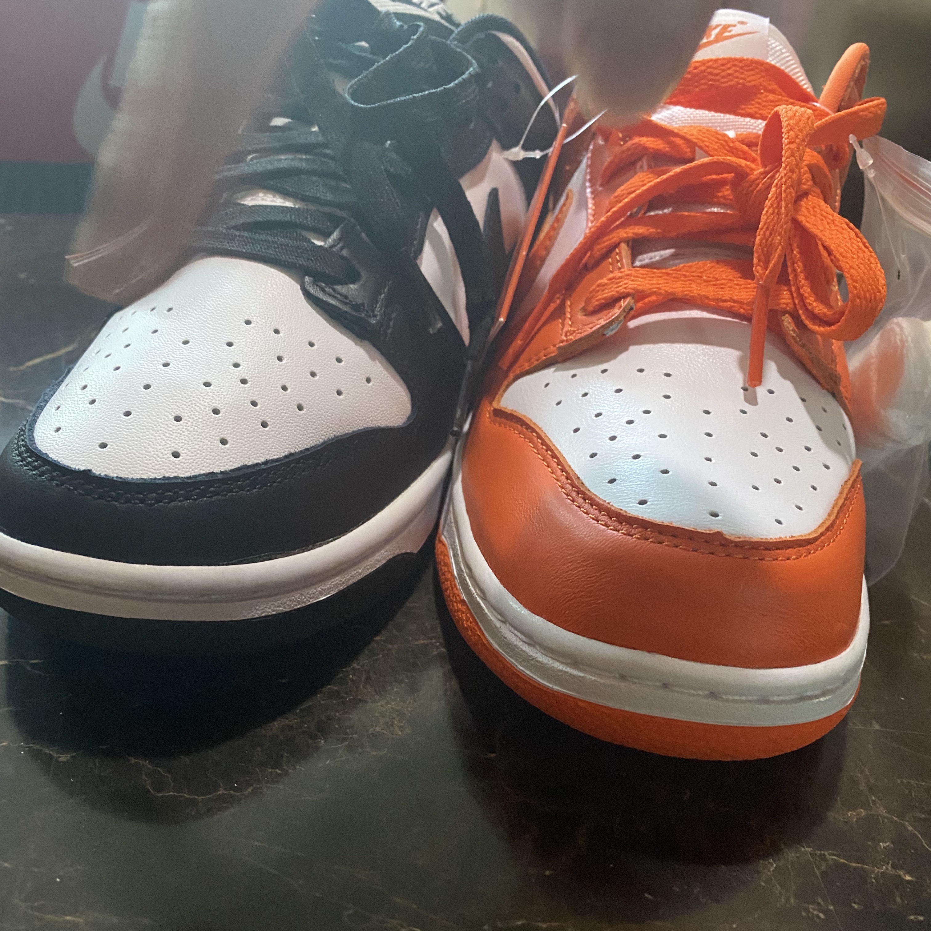 Nike Dunk Low SP Syracuse 2022, Nike Dunk Low Retro Black 착용 스타일 - 2