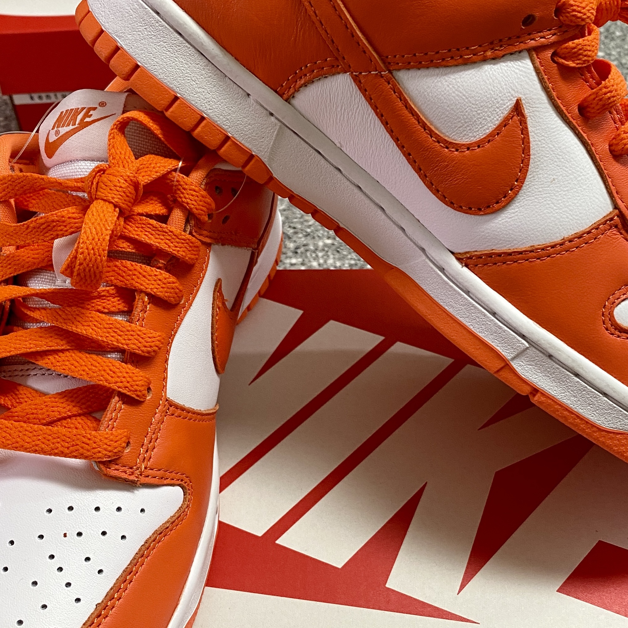 Nike Dunk Low SP Syracuse 2022, Nike Dunk Low SP Kentucky 2022 착용 스타일 - 1