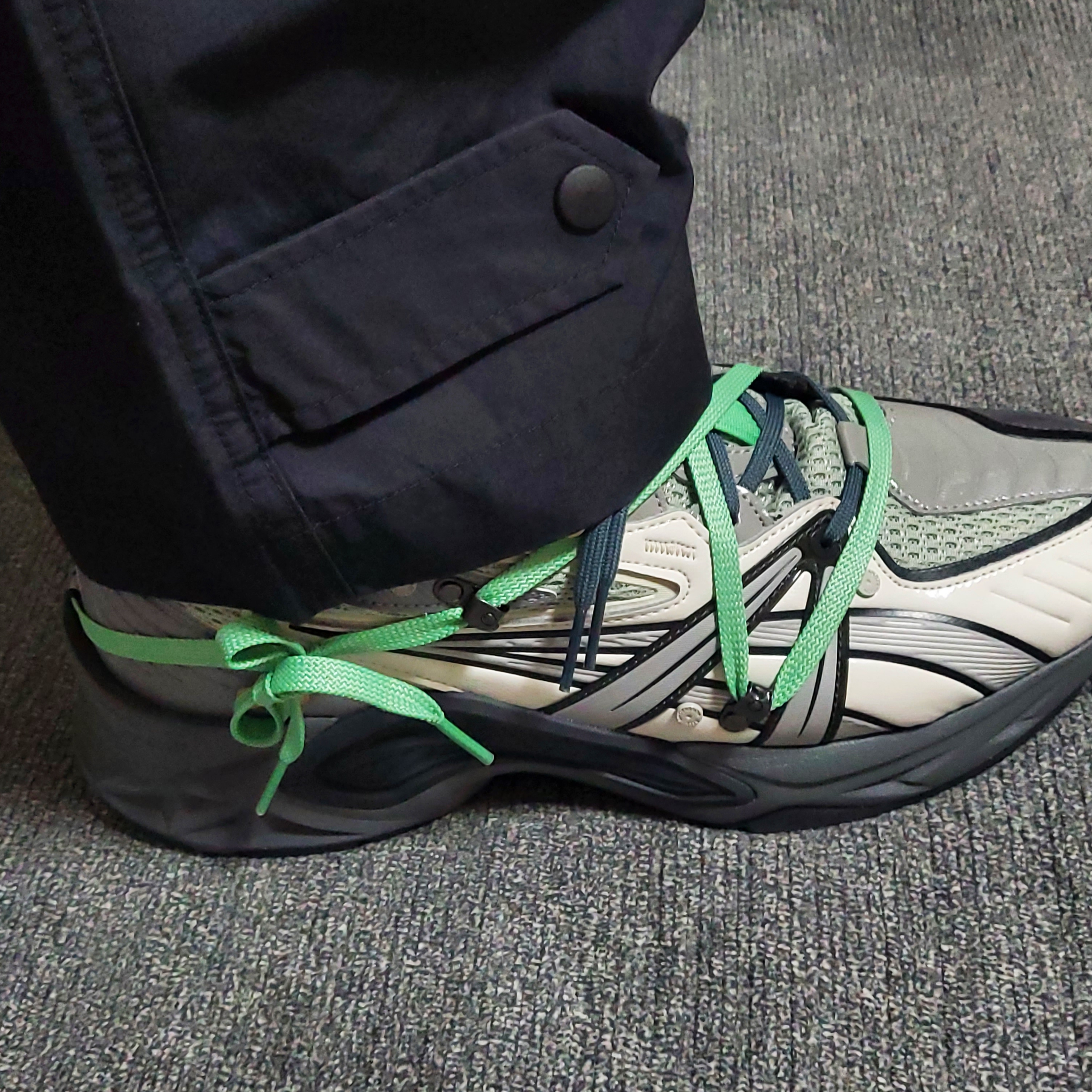 Asics x Andersson Bell HN2-S Protoblast Smoke Grey 착용 스타일 - 2