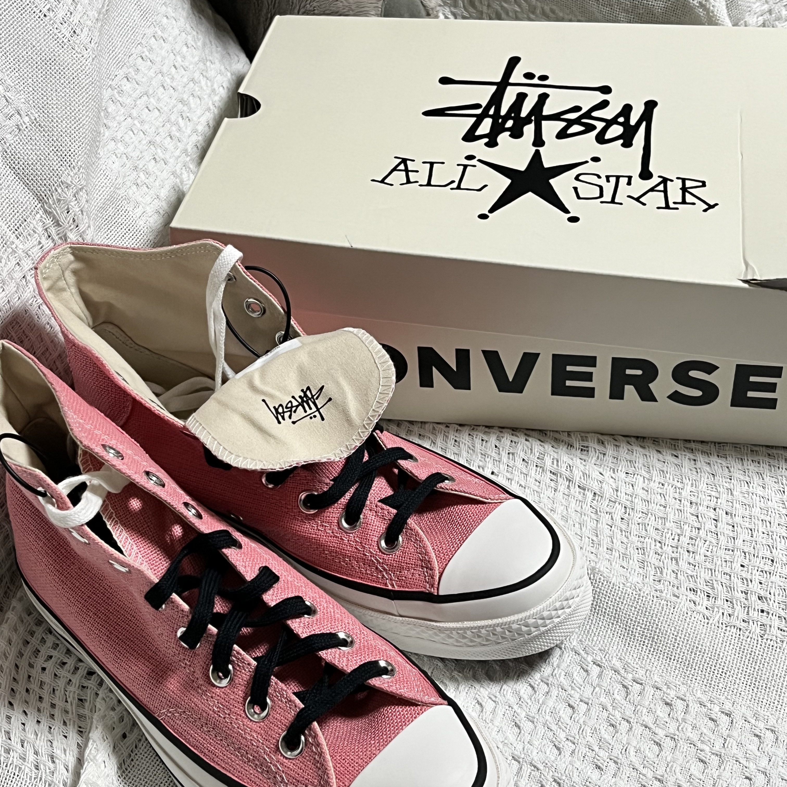 Converse x Stussy Chuck 70 High Plumeria 착용 스타일