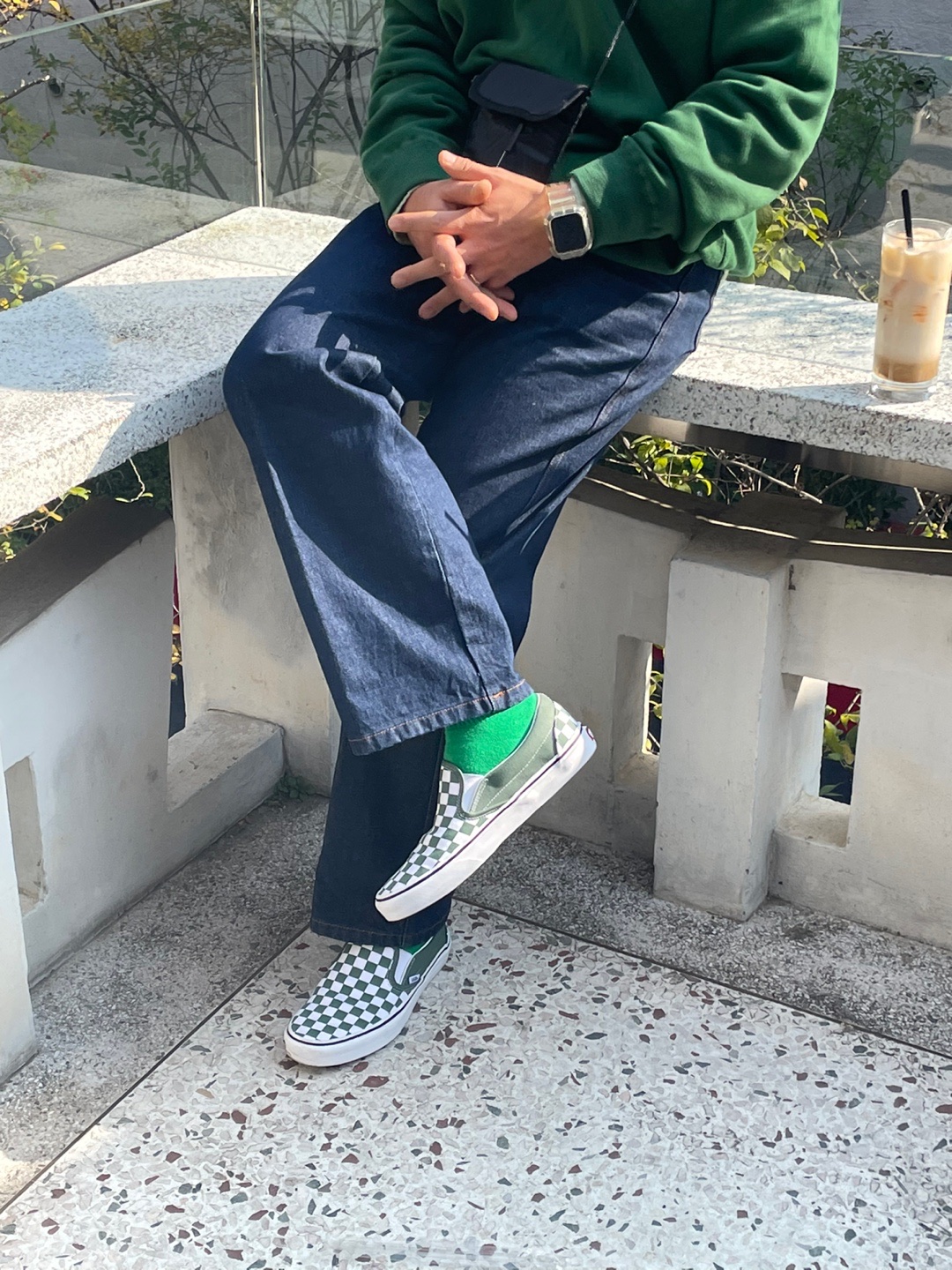 Vans Classic Slip-On Checkerboard Shale 착용 스타일 - 3