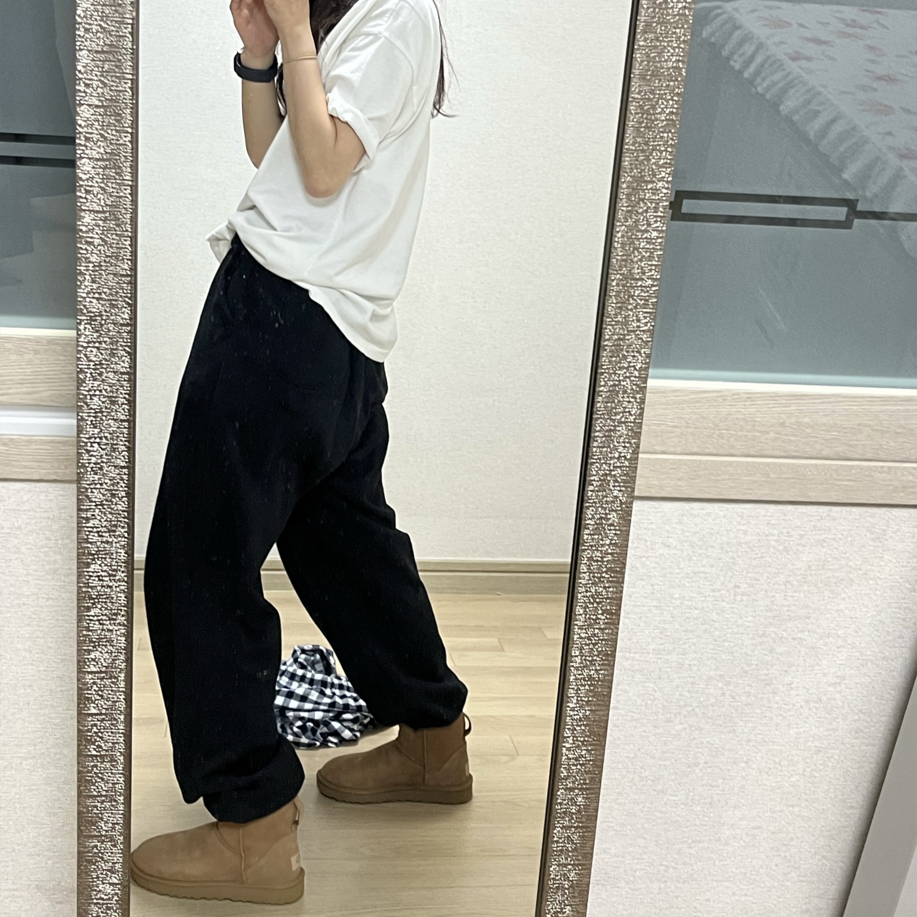 (W) UGG Classic Mini II Boots Chestnut 착용 스타일 - 1