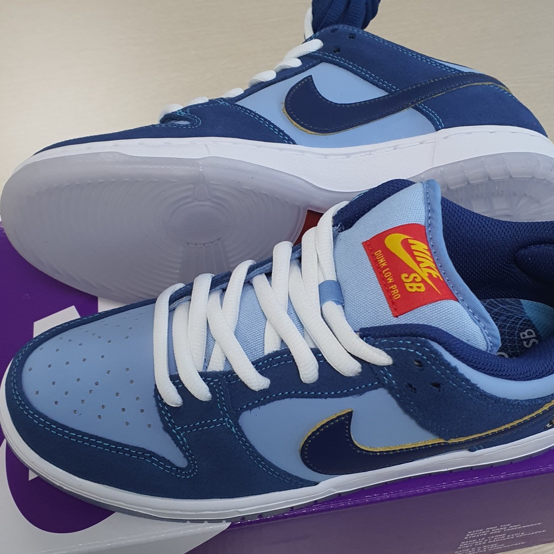 Nike x Why So Sad? SB Dunk Low Pro Coastal Blue 착용 스타일 - 1