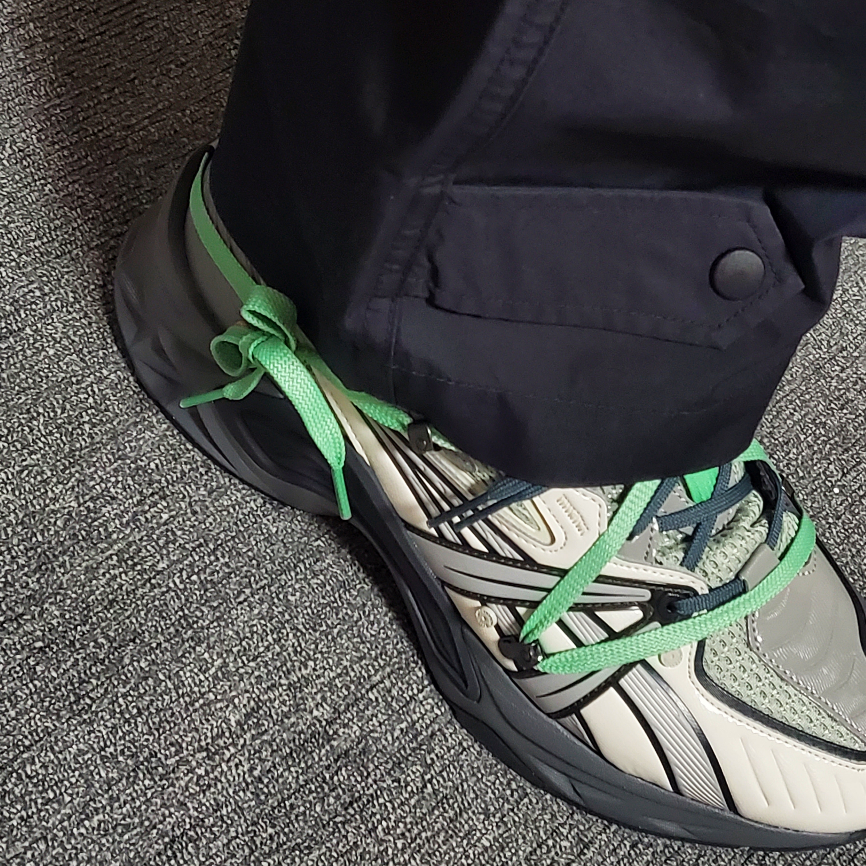 Asics x Andersson Bell HN2-S Protoblast Smoke Grey 착용 스타일 - 1