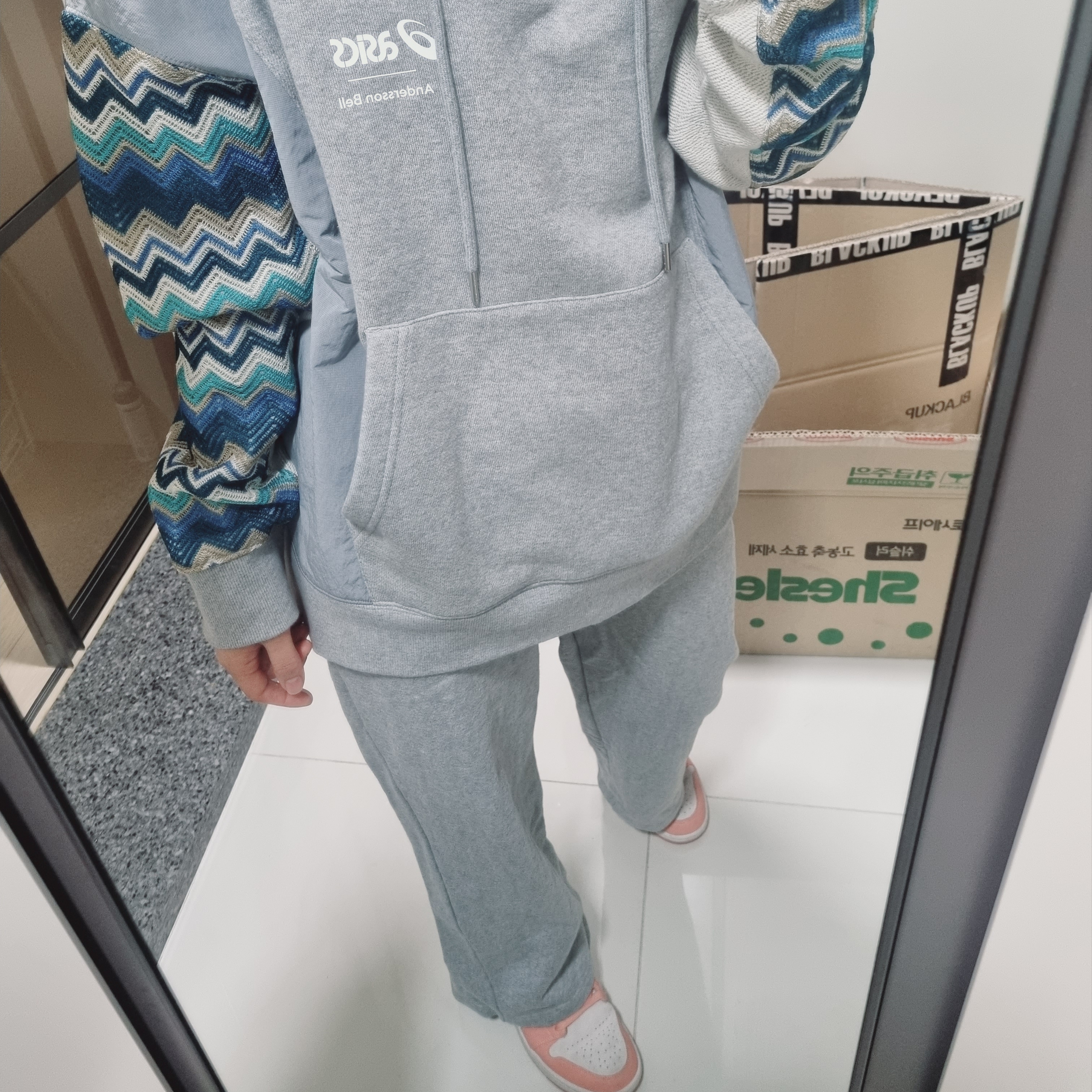 Andersson Bell x Asics Contrast Hoodie Grey 착용 스타일 - 1