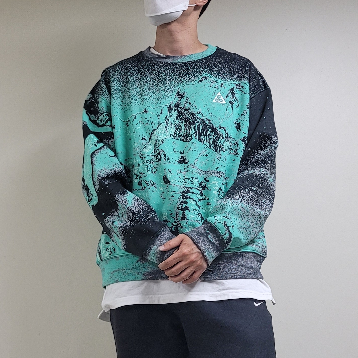 Nike ACG Therma Fit Crew Fleece AOP Sweatshirt Light Menta - Asia 착용 스타일 - 1