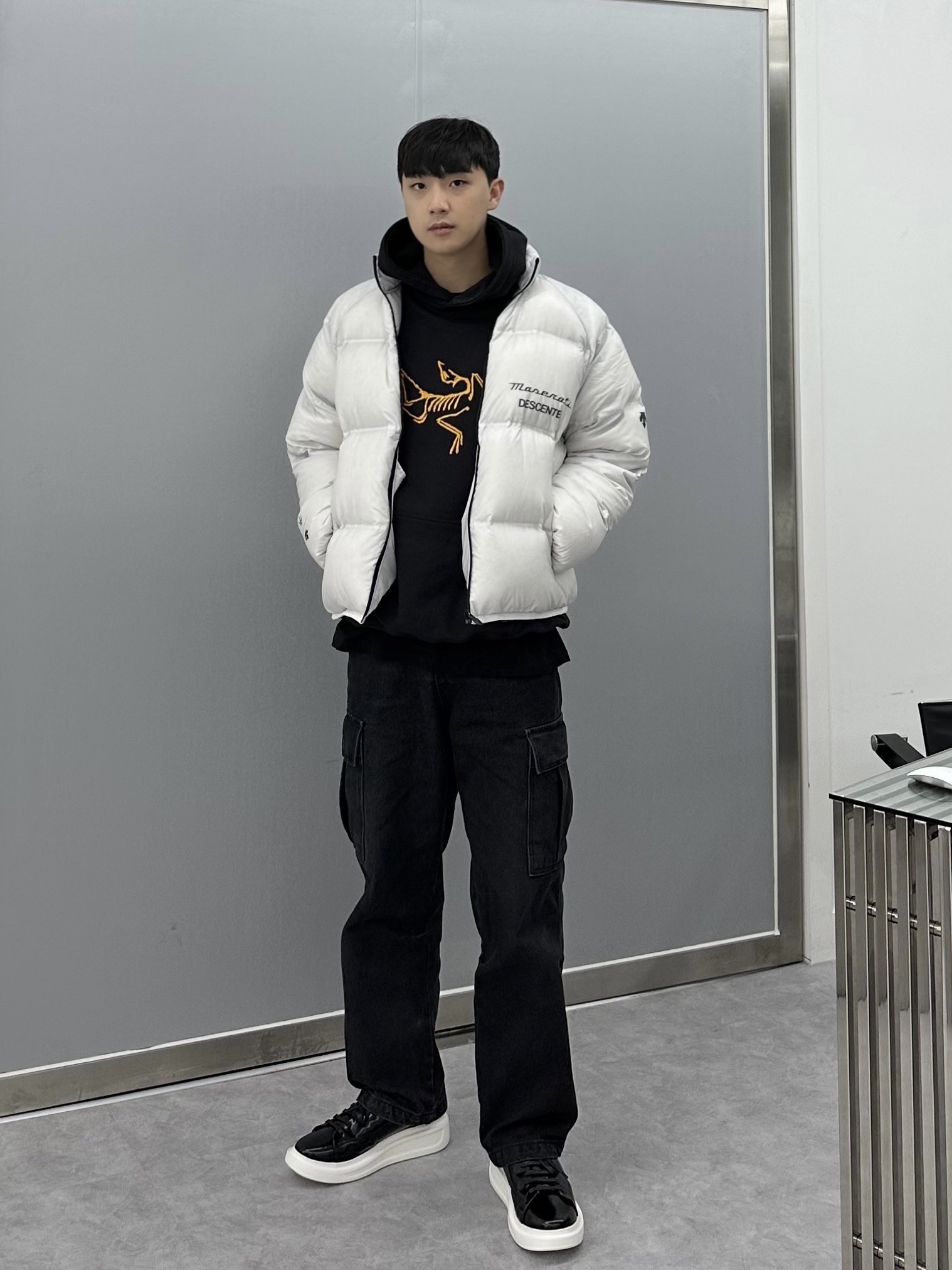 Palace x Arc'teryx Hood Black - 20FW 착용 스타일