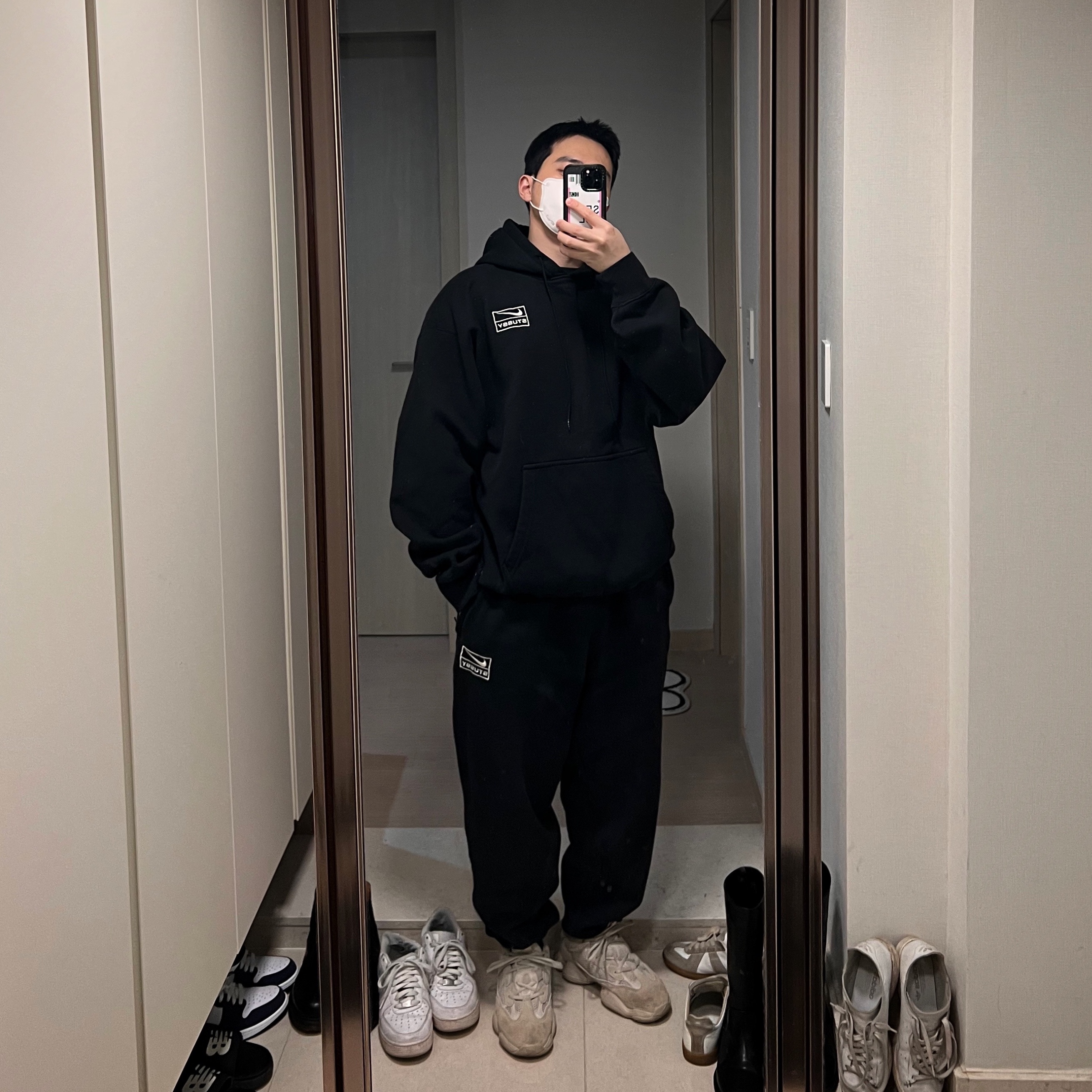 Adidas Yeezy 500 Blush 2018, Adidas Yeezy 500 Blush 2022 착용 스타일 - 1