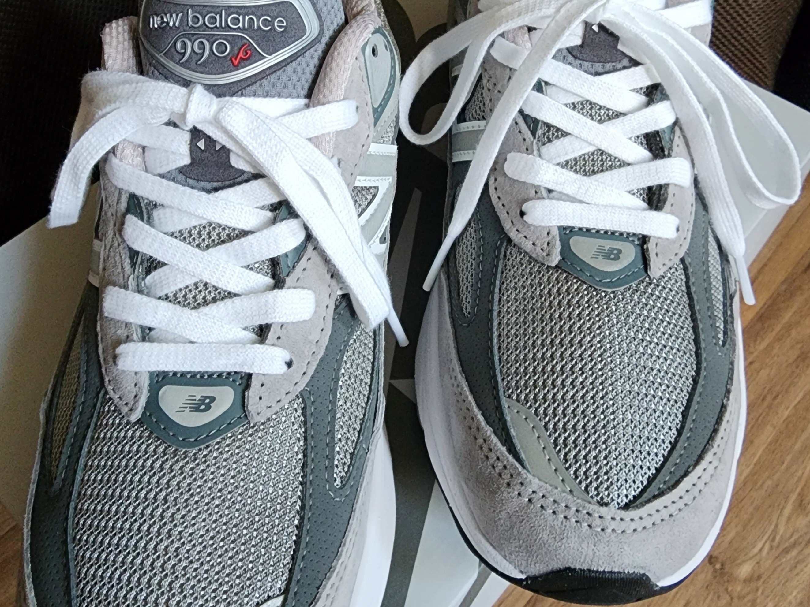 New Balance 990v6 Made in USA Grey - D Standard 착용 스타일 - 4
