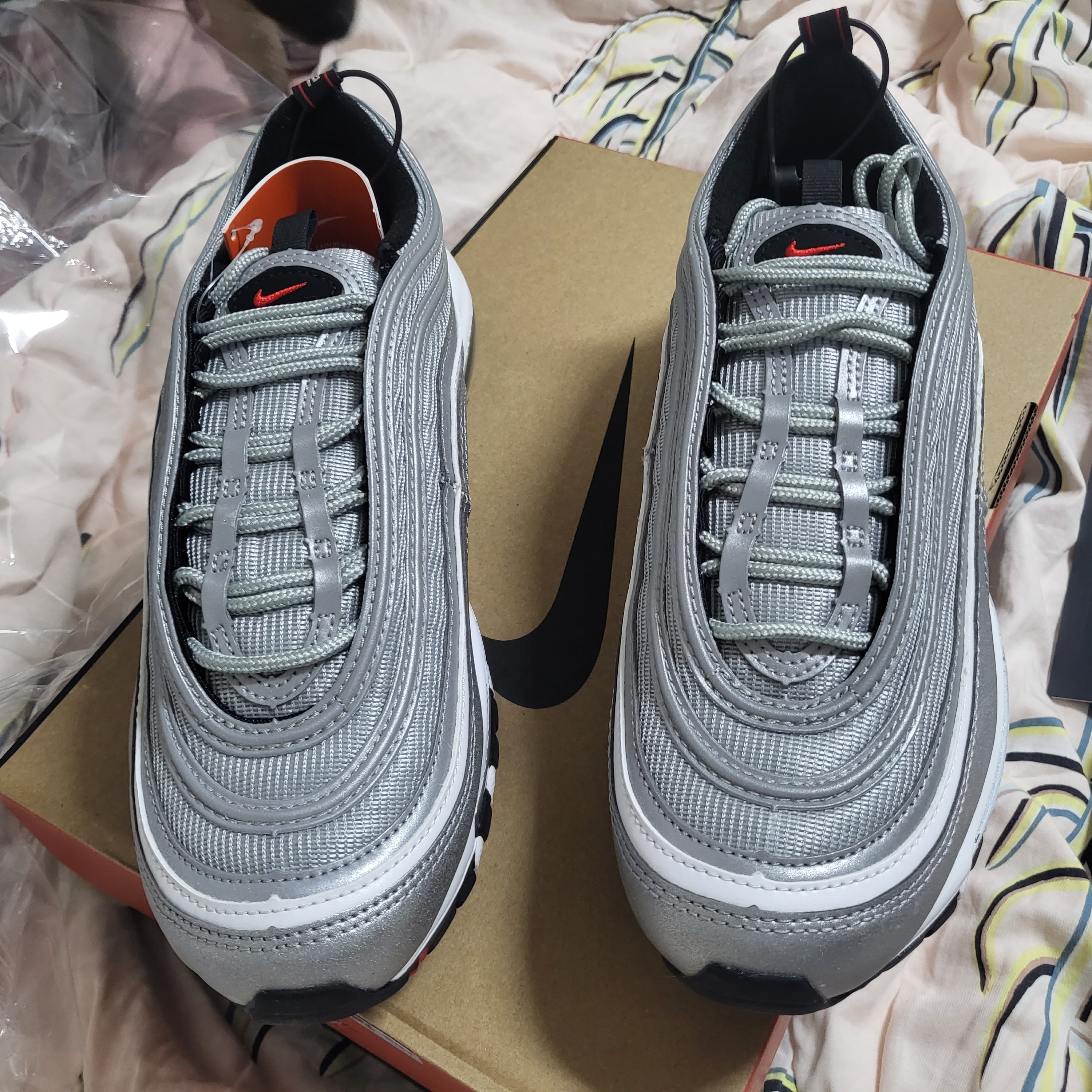 Nike Air Max 97 OG Silver Bullet 2022 착용 스타일 - 4