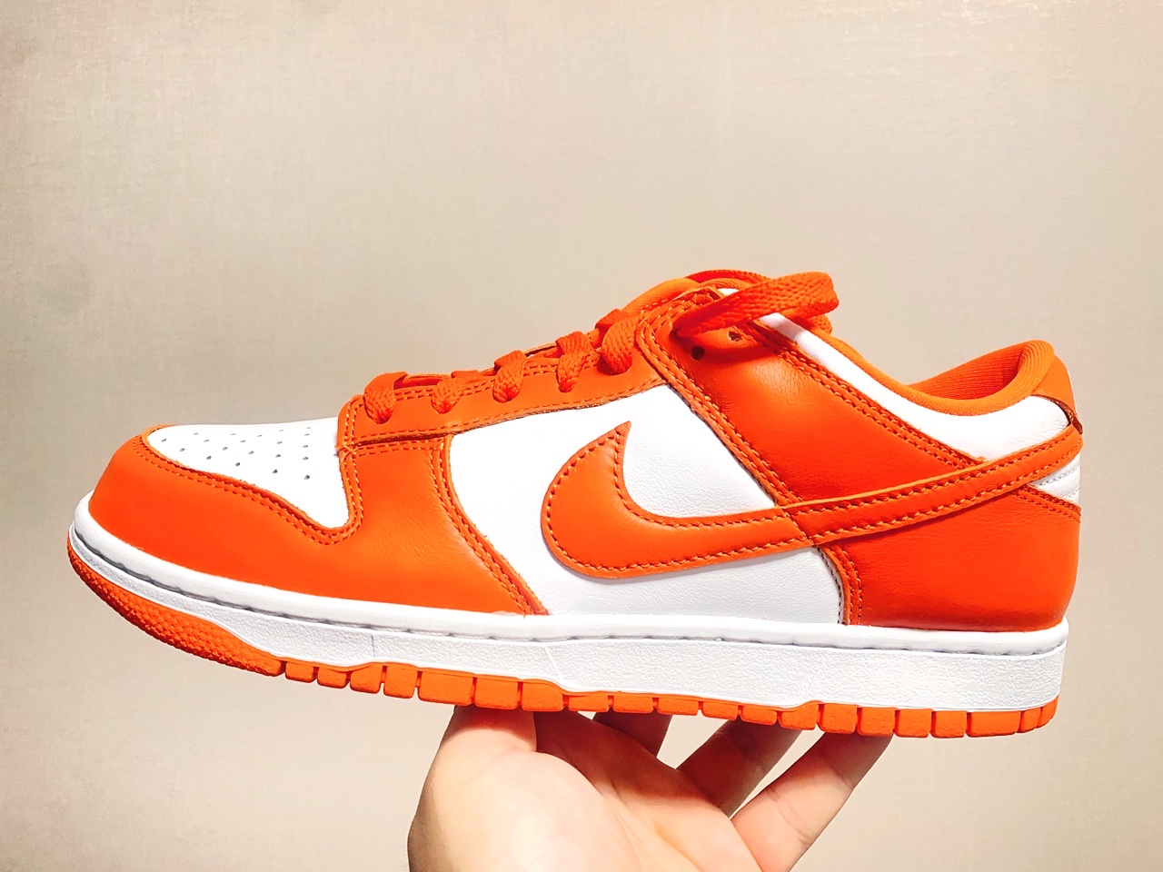 Nike Dunk Low SP Syracuse 2022 착용 스타일 - 3