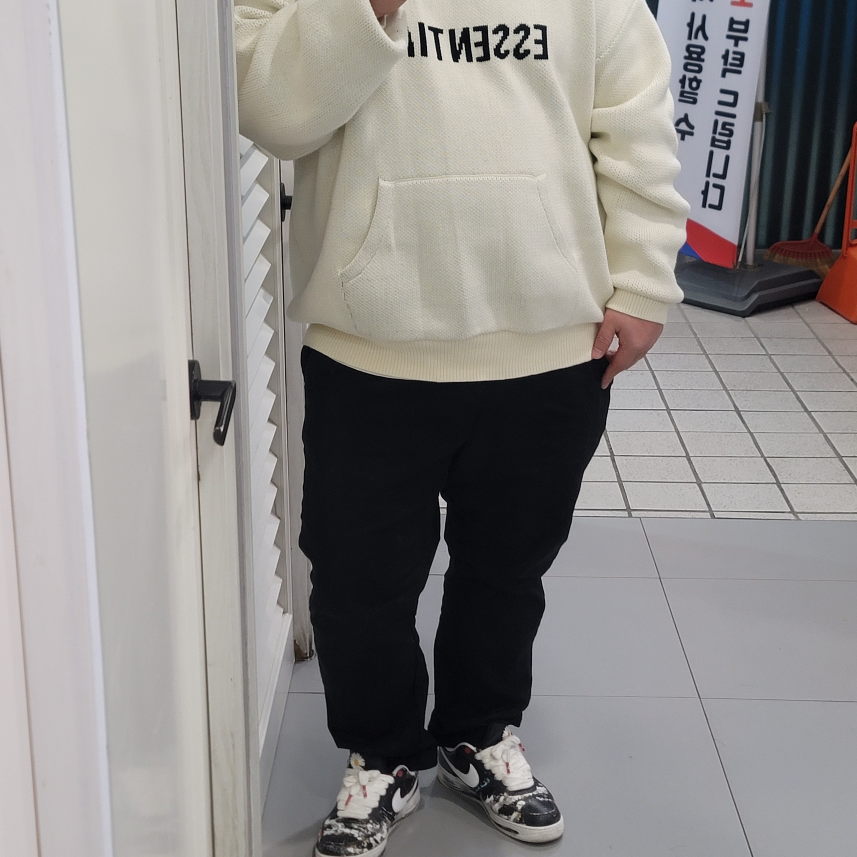 Essentials Knit Hoodie Cream - 20FW, Nike x Peaceminusone Air Force 1 Low Para-Noise 착용 스타일
